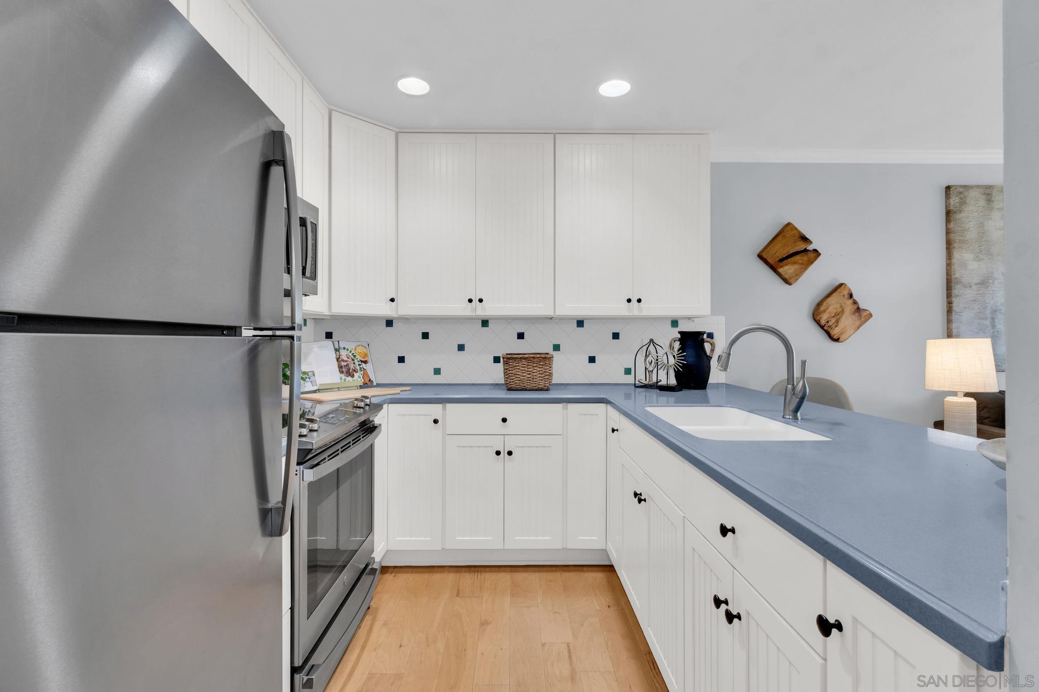 Detail Gallery Image 7 of 38 For 5710  Baltimore Dr  #429,  La Mesa,  CA 91942 - 1 Beds | 1 Baths