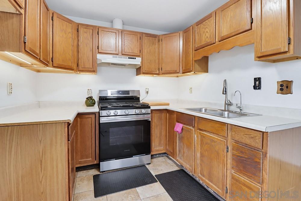 Detail Gallery Image 12 of 27 For 7705  Hunthaven Rd, San Diego,  CA 92114 - 2 Beds | 1 Baths