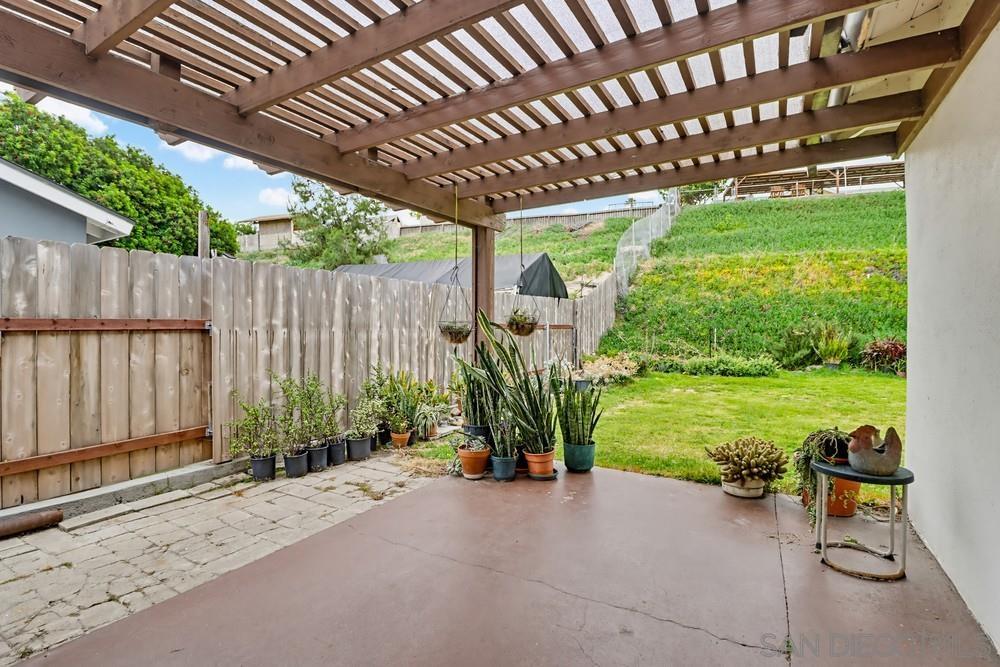 Detail Gallery Image 22 of 27 For 7705  Hunthaven Rd, San Diego,  CA 92114 - 2 Beds | 1 Baths