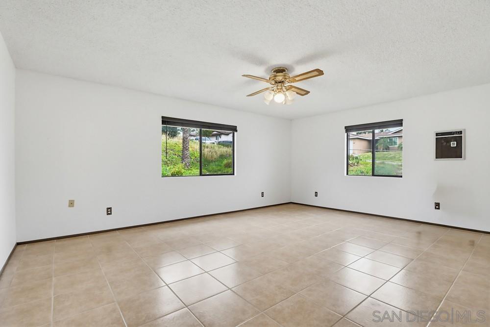 Detail Gallery Image 5 of 27 For 7705  Hunthaven Rd, San Diego,  CA 92114 - 2 Beds | 1 Baths