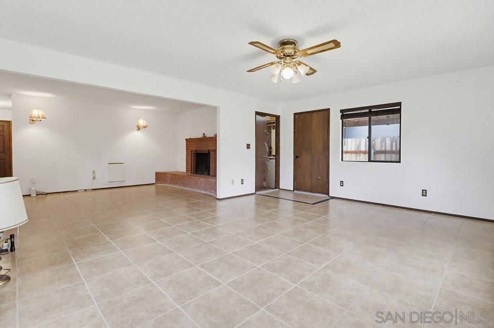 Detail Gallery Image 7 of 27 For 7705  Hunthaven Rd, San Diego,  CA 92114 - 2 Beds | 1 Baths