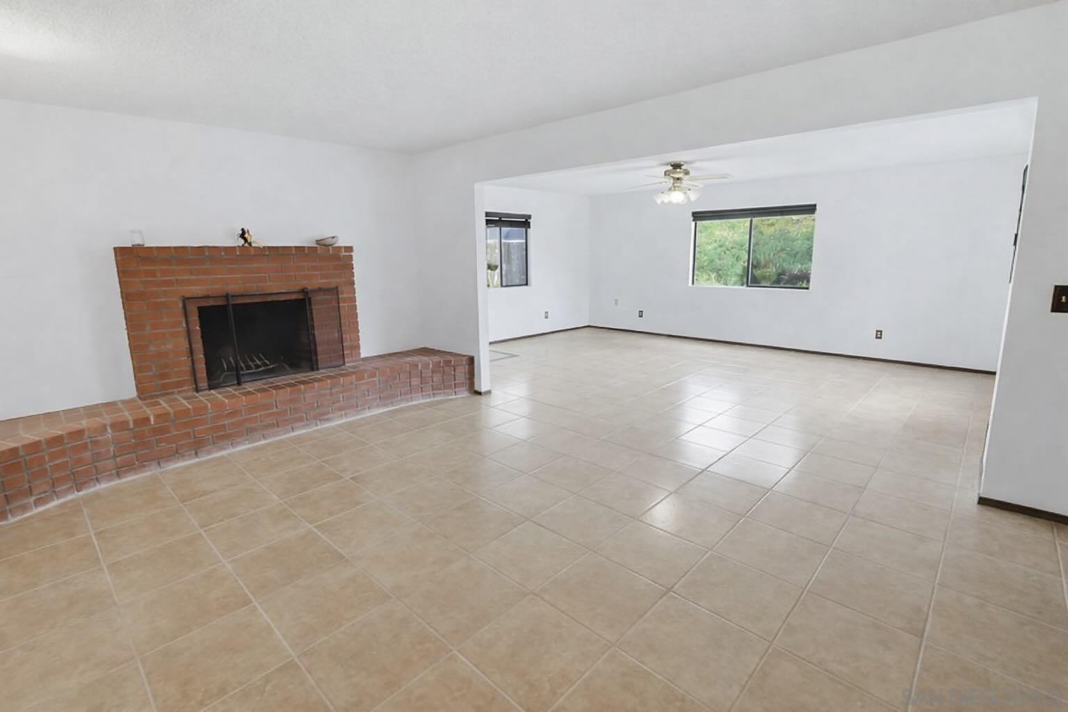 Detail Gallery Image 8 of 27 For 7705  Hunthaven Rd, San Diego,  CA 92114 - 2 Beds | 1 Baths