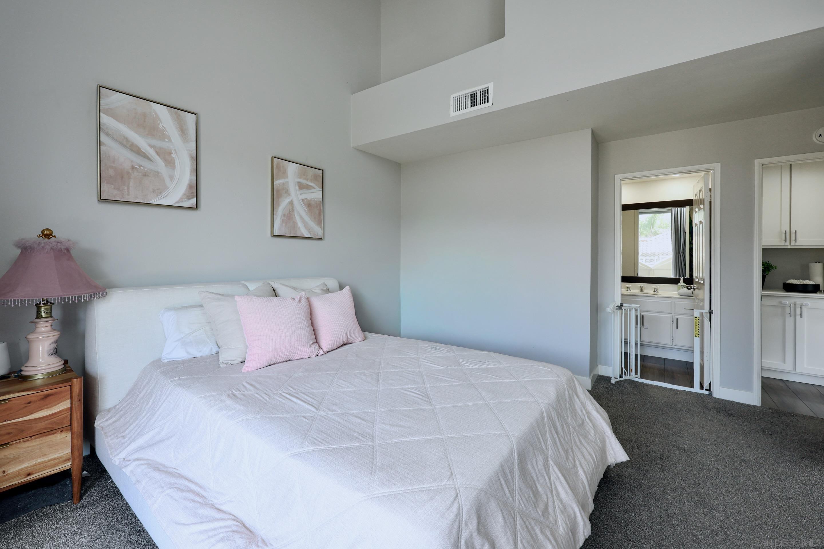 Detail Gallery Image 18 of 41 For 3140  Castelar Court  #202,  Corona,  CA 92882 - 3 Beds | 2 Baths