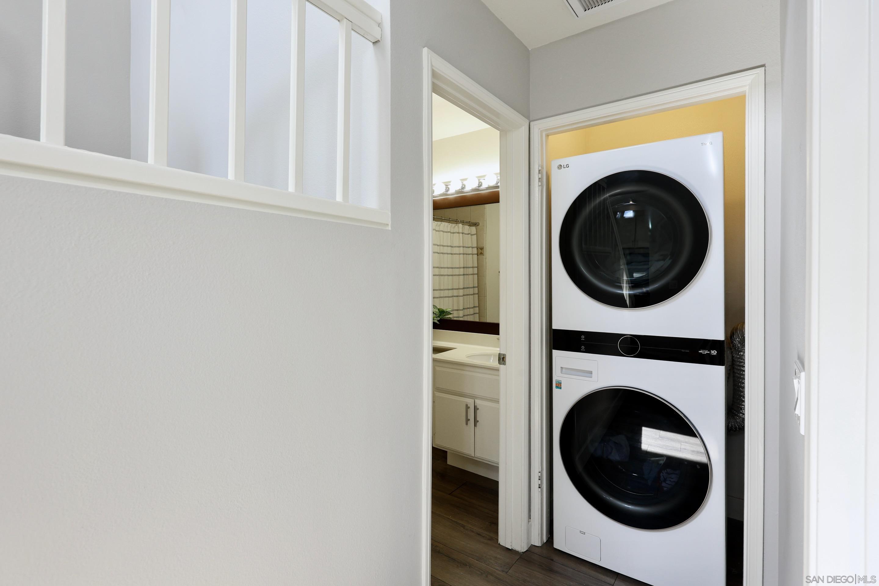 Detail Gallery Image 25 of 41 For 3140  Castelar Court  #202,  Corona,  CA 92882 - 3 Beds | 2 Baths