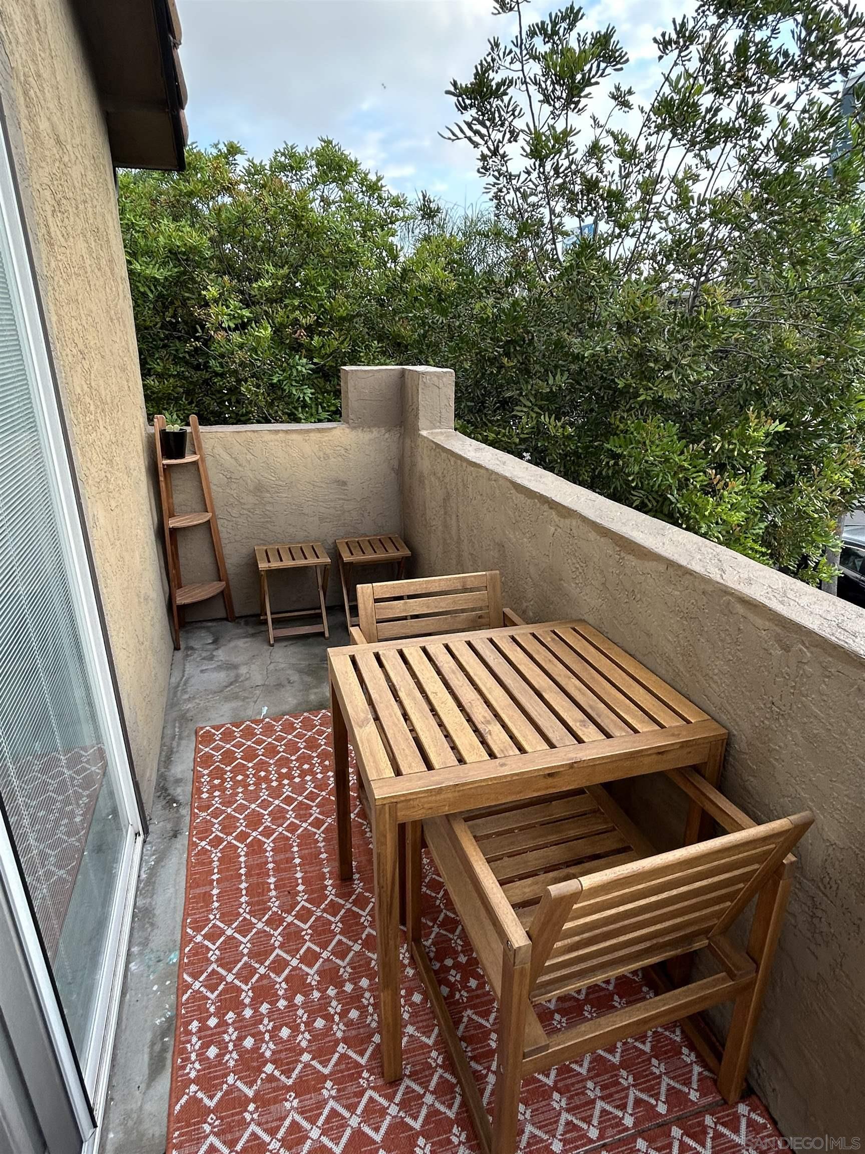 Detail Gallery Image 16 of 28 For 4672  Kansas Street  #3,  San Diego,  CA 92116 - 3 Beds | 2 Baths