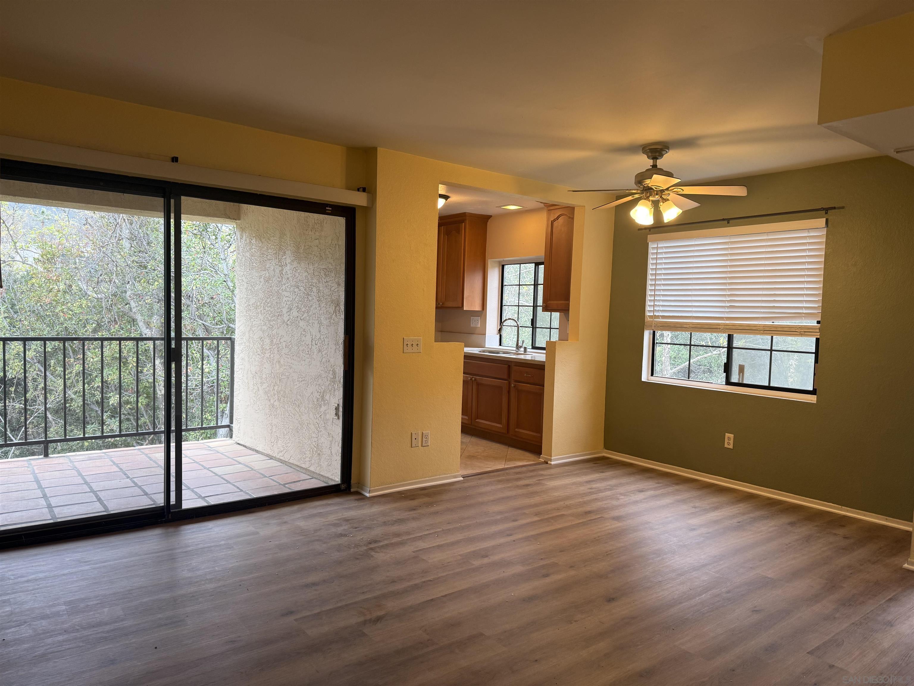 Detail Gallery Image 5 of 42 For 13294  Wimberly  228, San Diego,  CA 92128 - 2 Beds | 2 Baths
