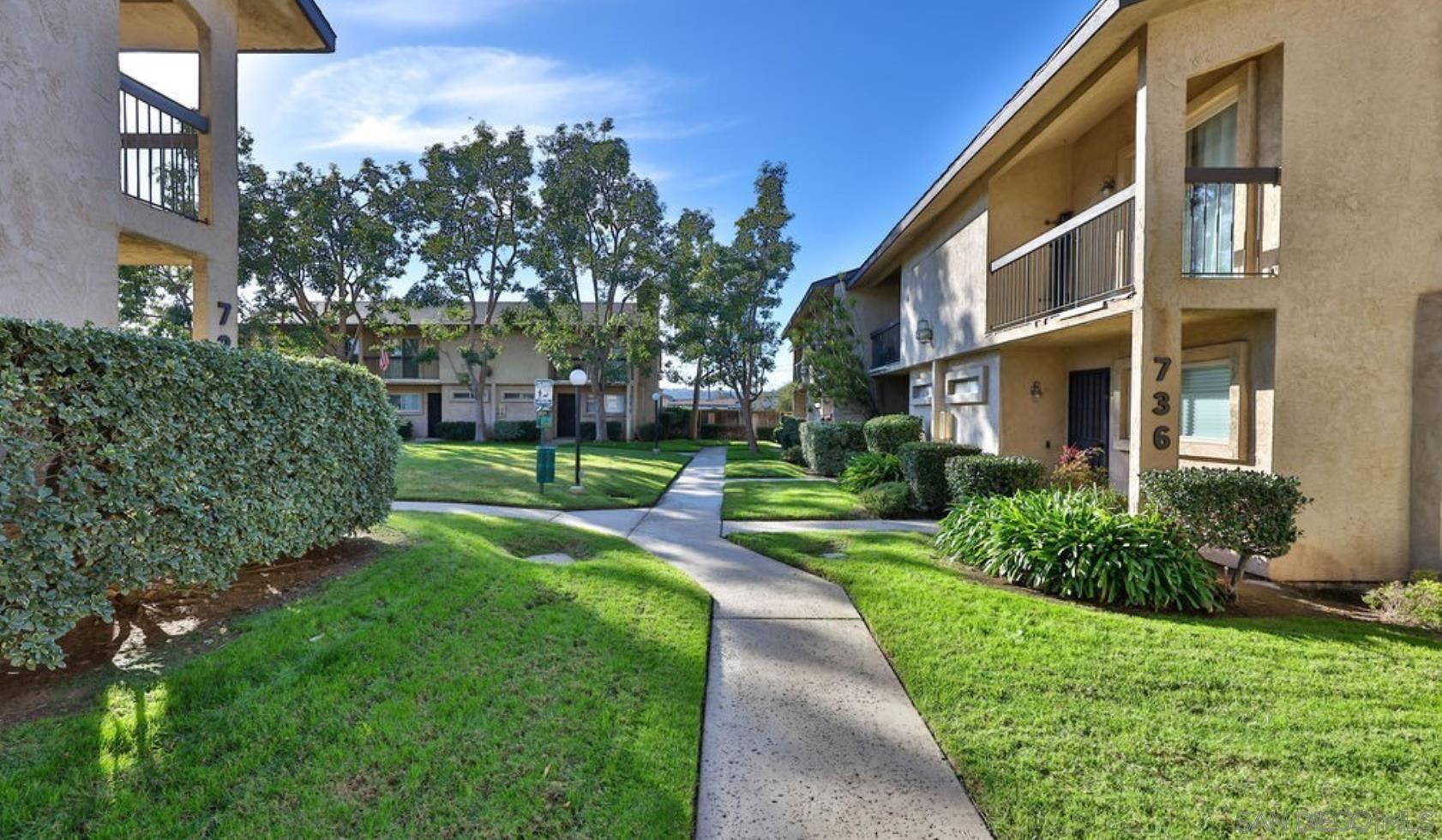 Detail Gallery Image 3 of 57 For 736 N Mollison Ave  #D,  El Cajon,  CA 92021 - 2 Beds | 1/1 Baths