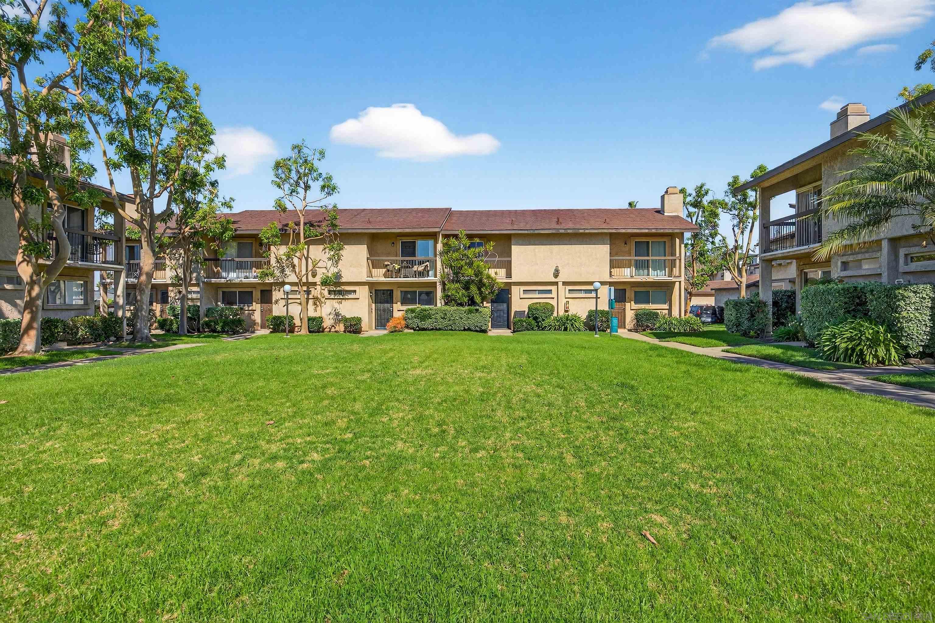 Detail Gallery Image 5 of 57 For 736 N Mollison Ave  #D,  El Cajon,  CA 92021 - 2 Beds | 1/1 Baths