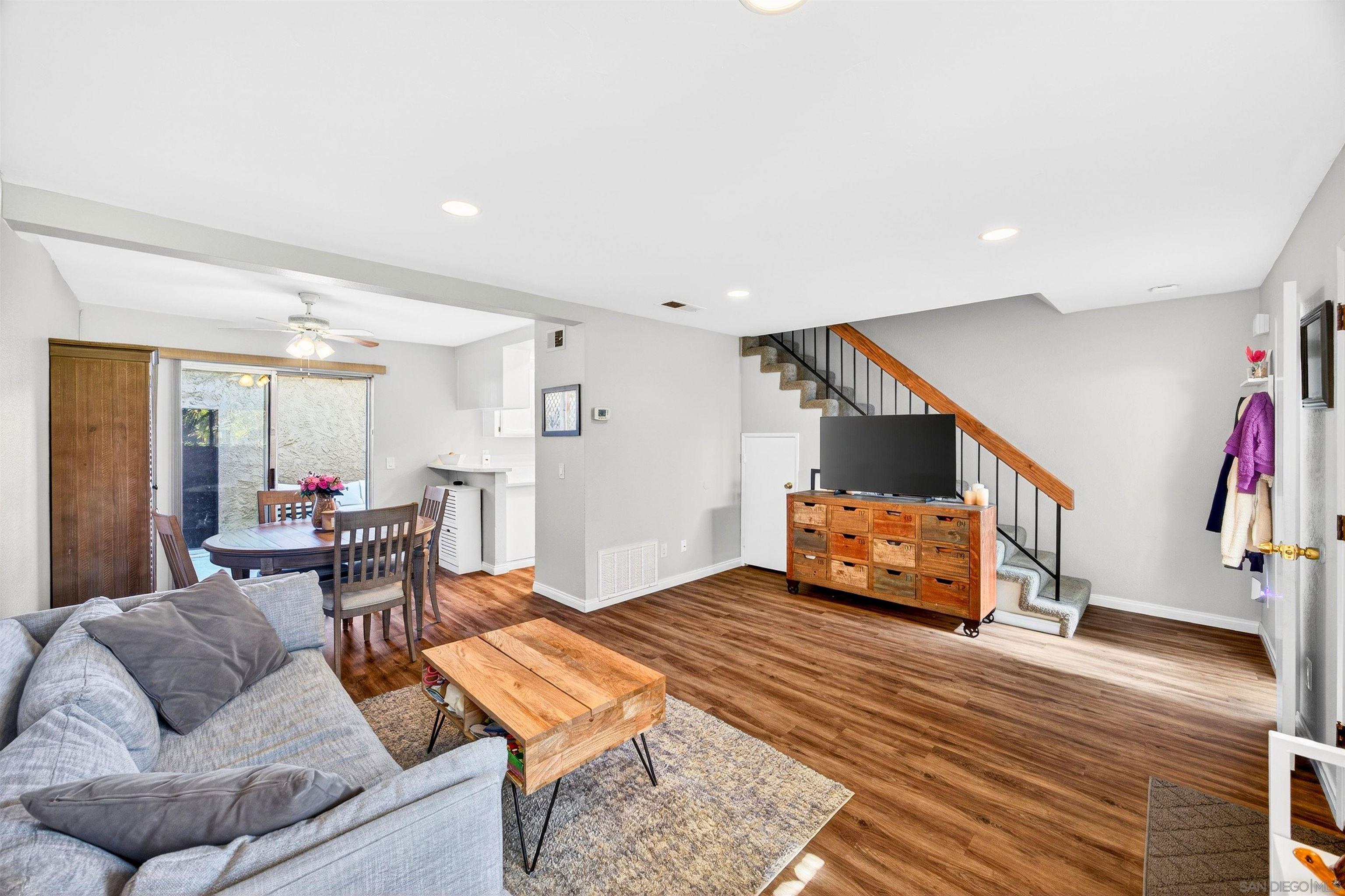 Detail Gallery Image 6 of 57 For 736 N Mollison Ave  #D,  El Cajon,  CA 92021 - 2 Beds | 1/1 Baths