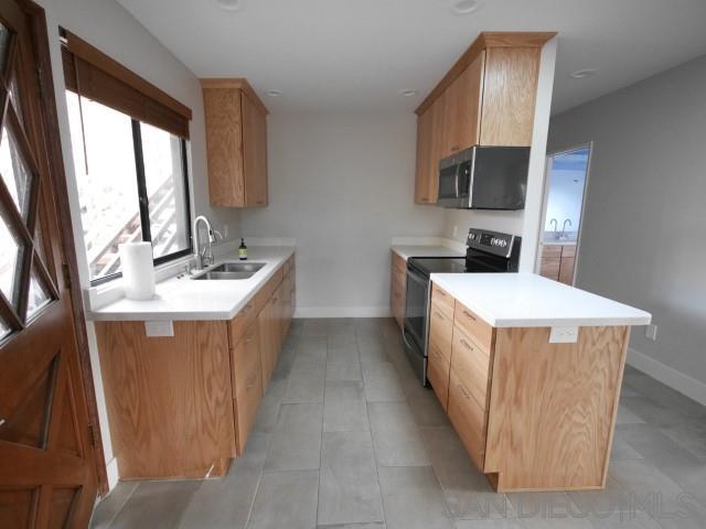 Detail Gallery Image 16 of 63 For 8209  Mesa, Santee,  CA 92071 - – Beds | – Baths