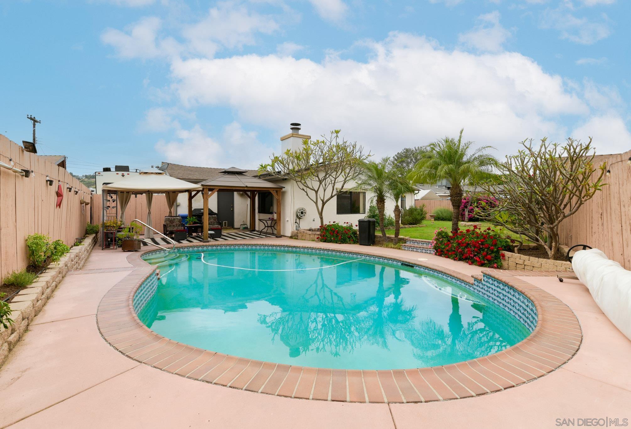 Detail Gallery Image 12 of 24 For 567  Brighthaven, El Cajon,  CA 92019 - 3 Beds | 1/1 Baths