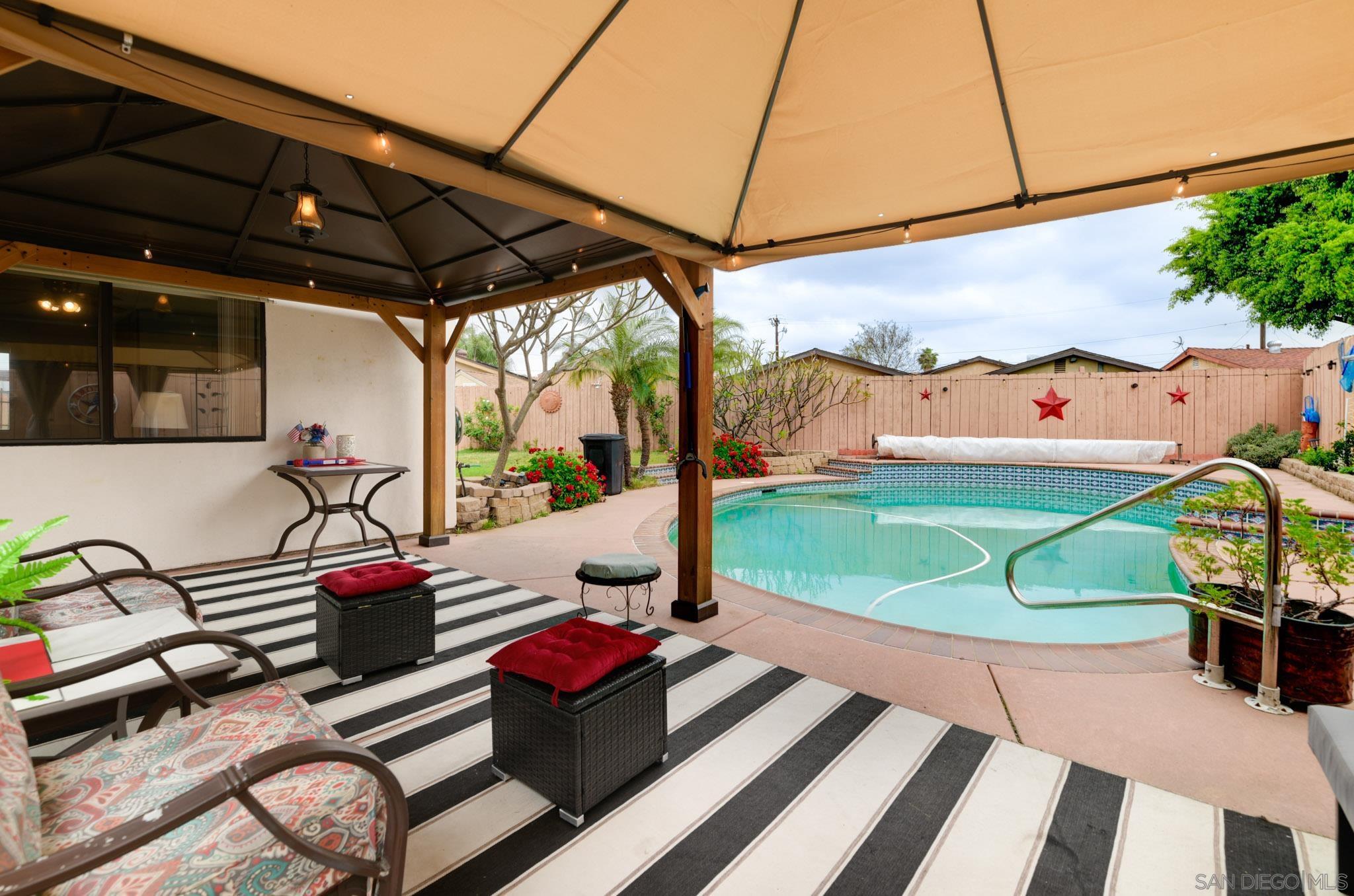 Detail Gallery Image 9 of 24 For 567  Brighthaven, El Cajon,  CA 92019 - 3 Beds | 1/1 Baths