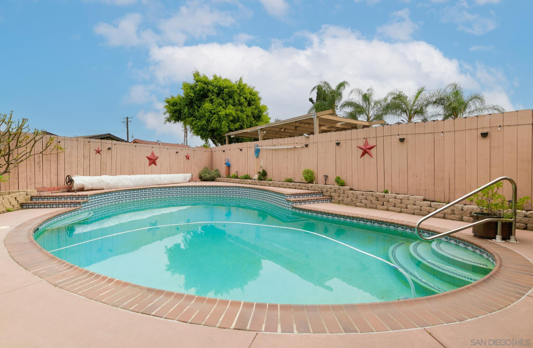 Detail Gallery Image 10 of 24 For 567  Brighthaven, El Cajon,  CA 92019 - 3 Beds | 1/1 Baths