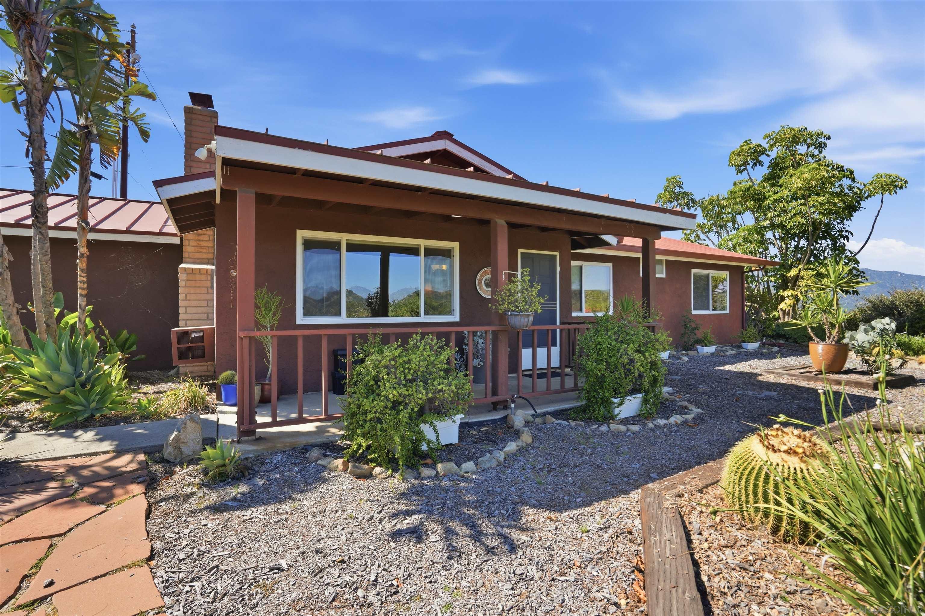 Detail Gallery Image 2 of 30 For 2384  Glenn Rd, Fallbrook,  CA 92028 - 3 Beds | 2 Baths