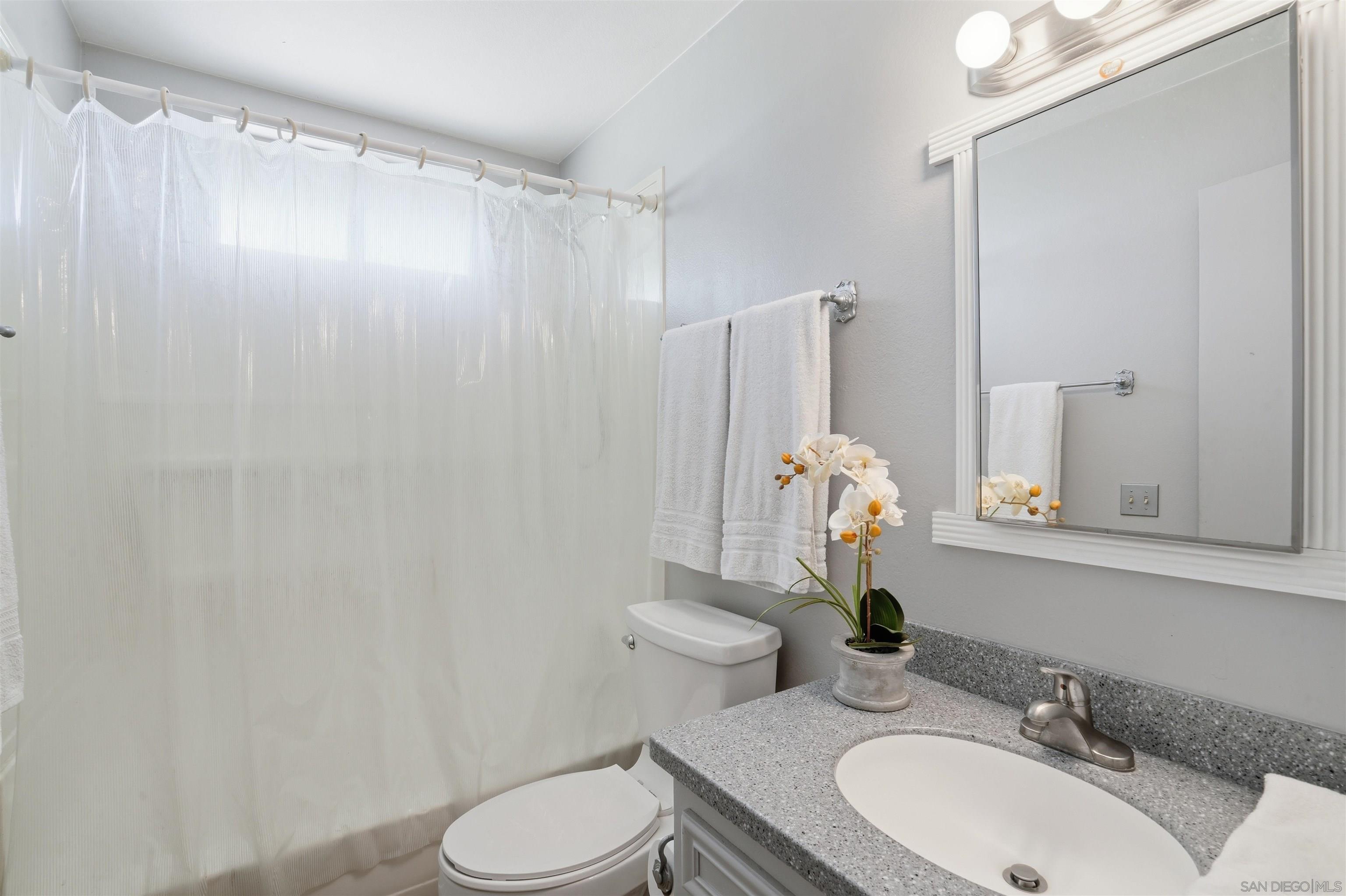 Detail Gallery Image 14 of 30 For 2384  Glenn Rd, Fallbrook,  CA 92028 - 3 Beds | 2 Baths