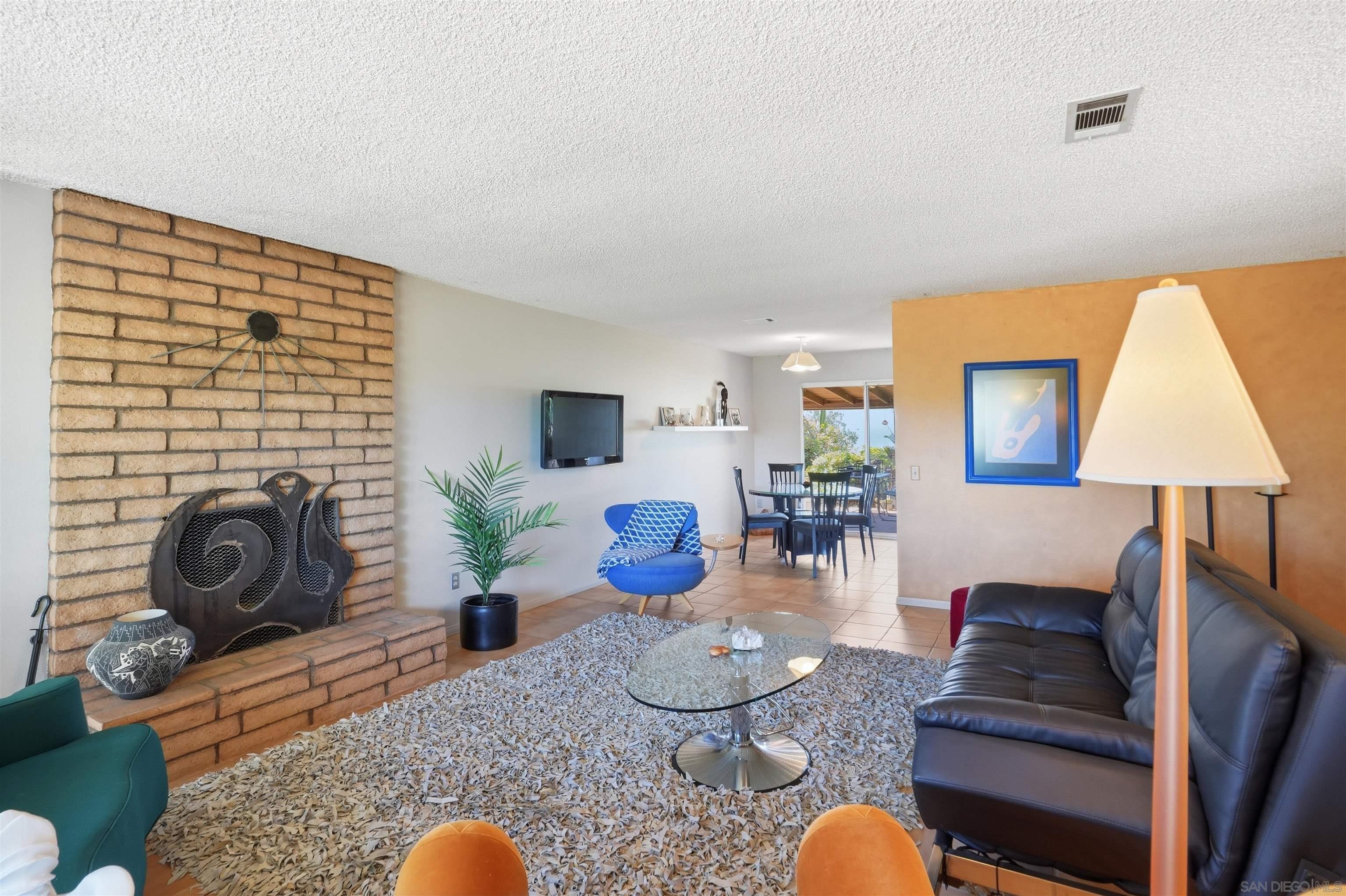 Detail Gallery Image 7 of 30 For 2384  Glenn Rd, Fallbrook,  CA 92028 - 3 Beds | 2 Baths