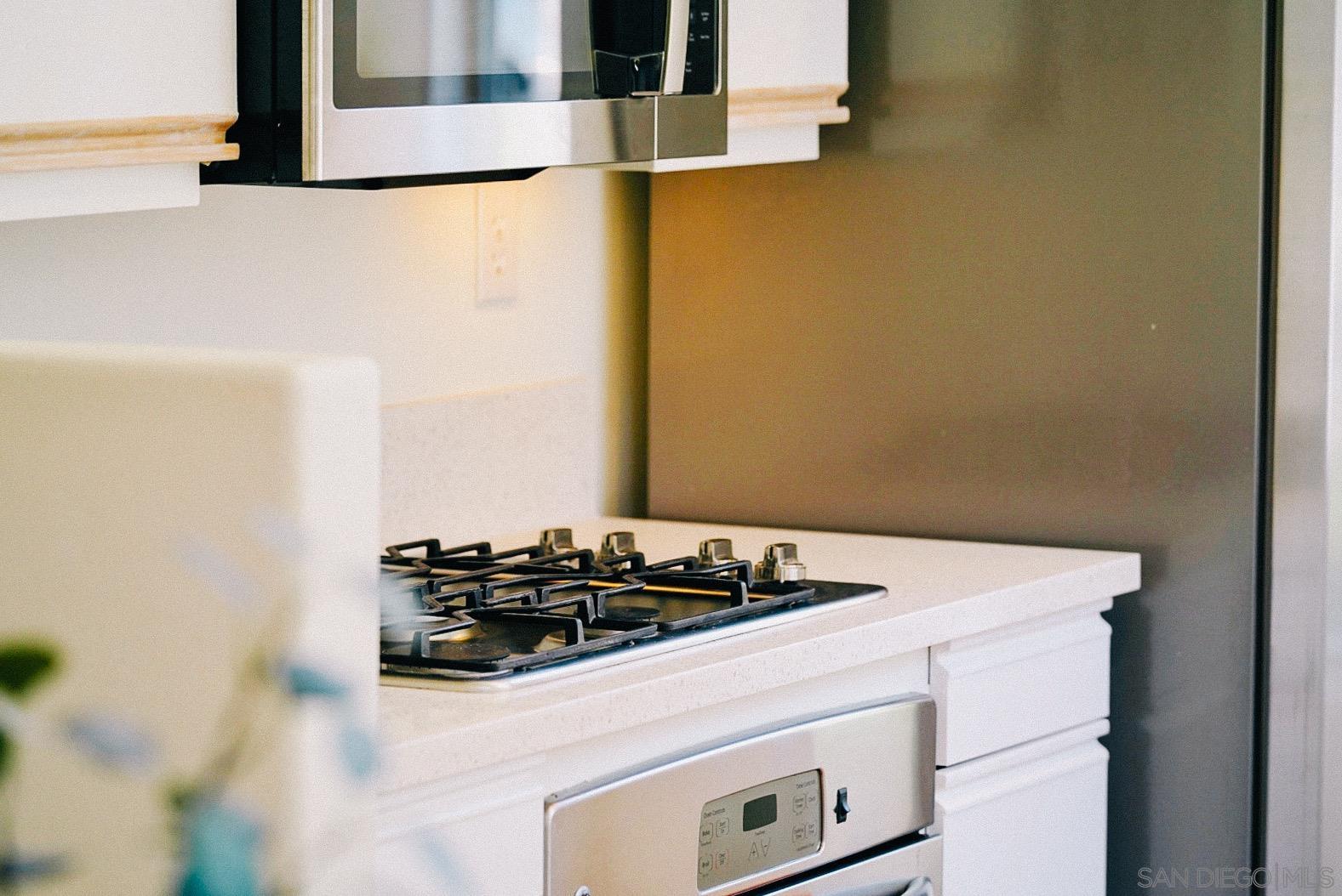 Detail Gallery Image 11 of 61 For 3537  El Rincon  #259,  San Diego,  CA 92130 - 2 Beds | 2 Baths