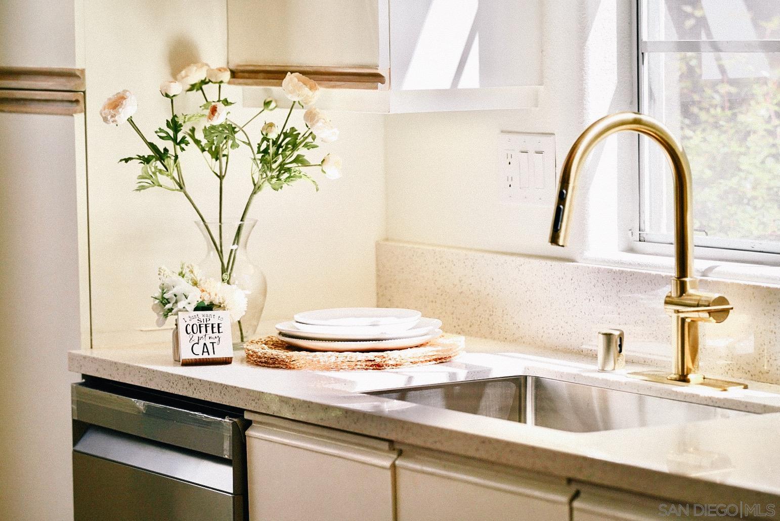 Detail Gallery Image 13 of 61 For 3537  El Rincon  #259,  San Diego,  CA 92130 - 2 Beds | 2 Baths