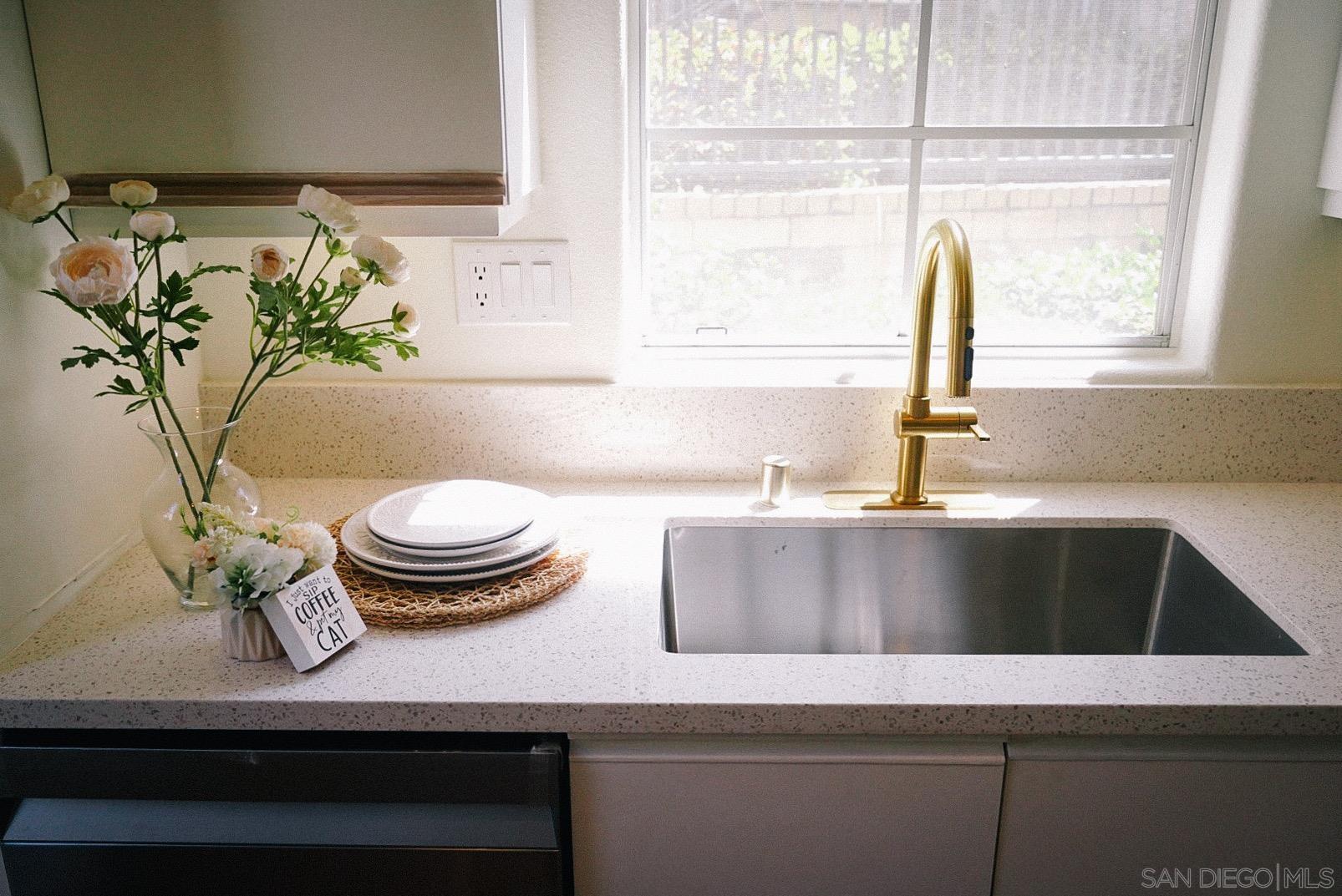 Detail Gallery Image 15 of 61 For 3537  El Rincon  #259,  San Diego,  CA 92130 - 2 Beds | 2 Baths