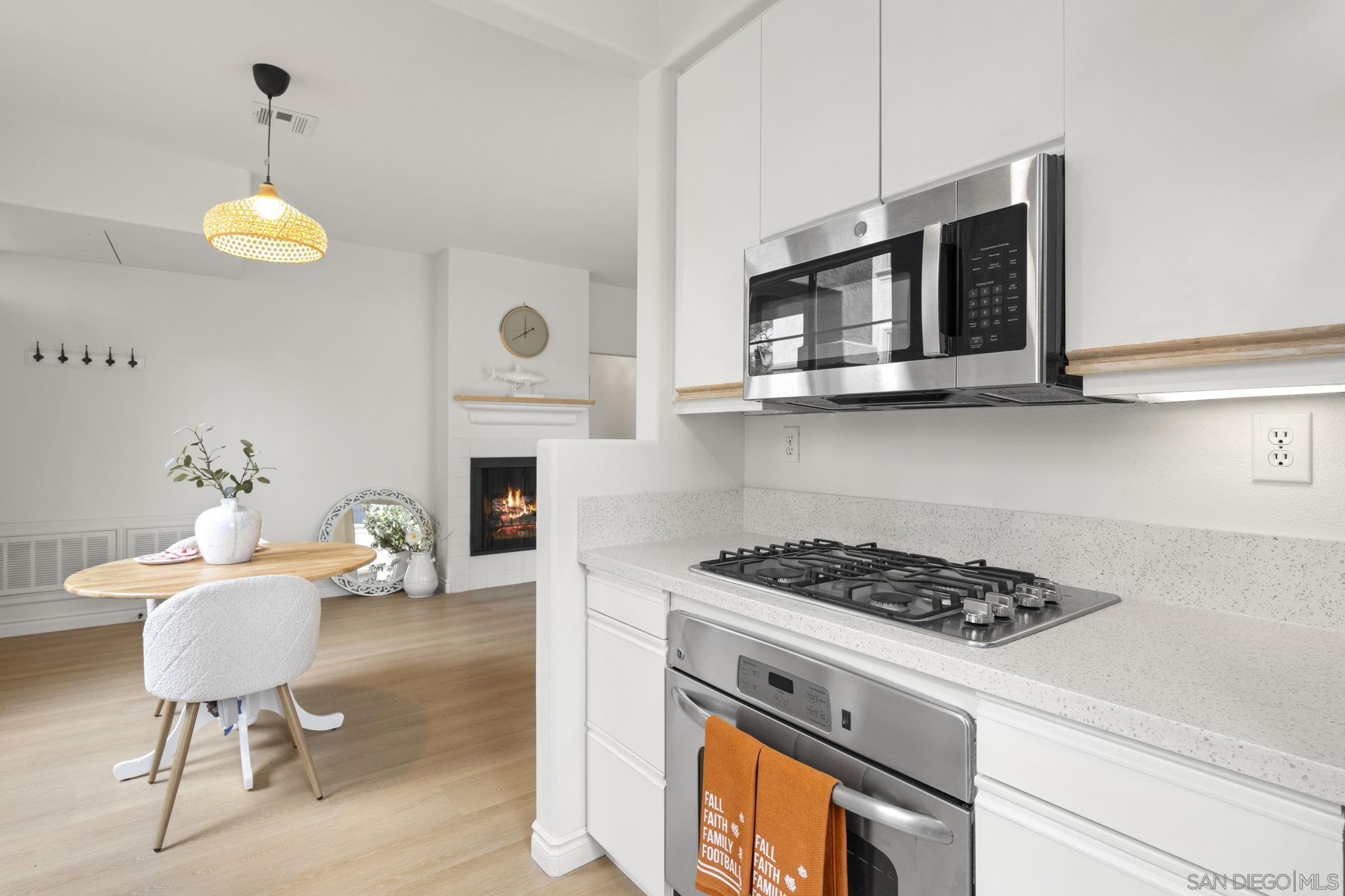 Detail Gallery Image 42 of 61 For 3537  El Rincon  #259,  San Diego,  CA 92130 - 2 Beds | 2 Baths