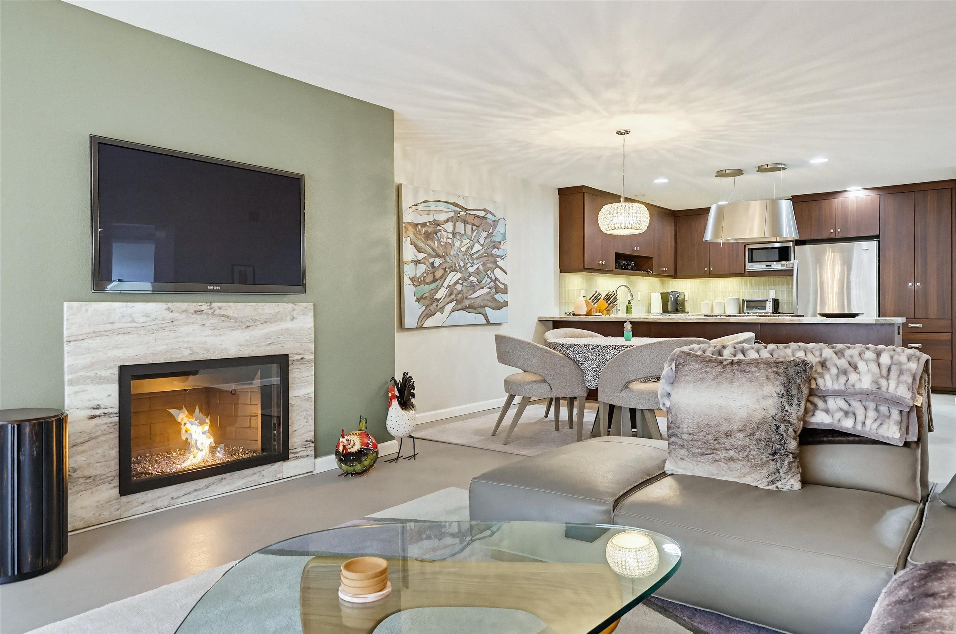 Detail Gallery Image 14 of 40 For 180  Date Ave, Imperial Beach,  CA 91932 - 2 Beds | 2 Baths