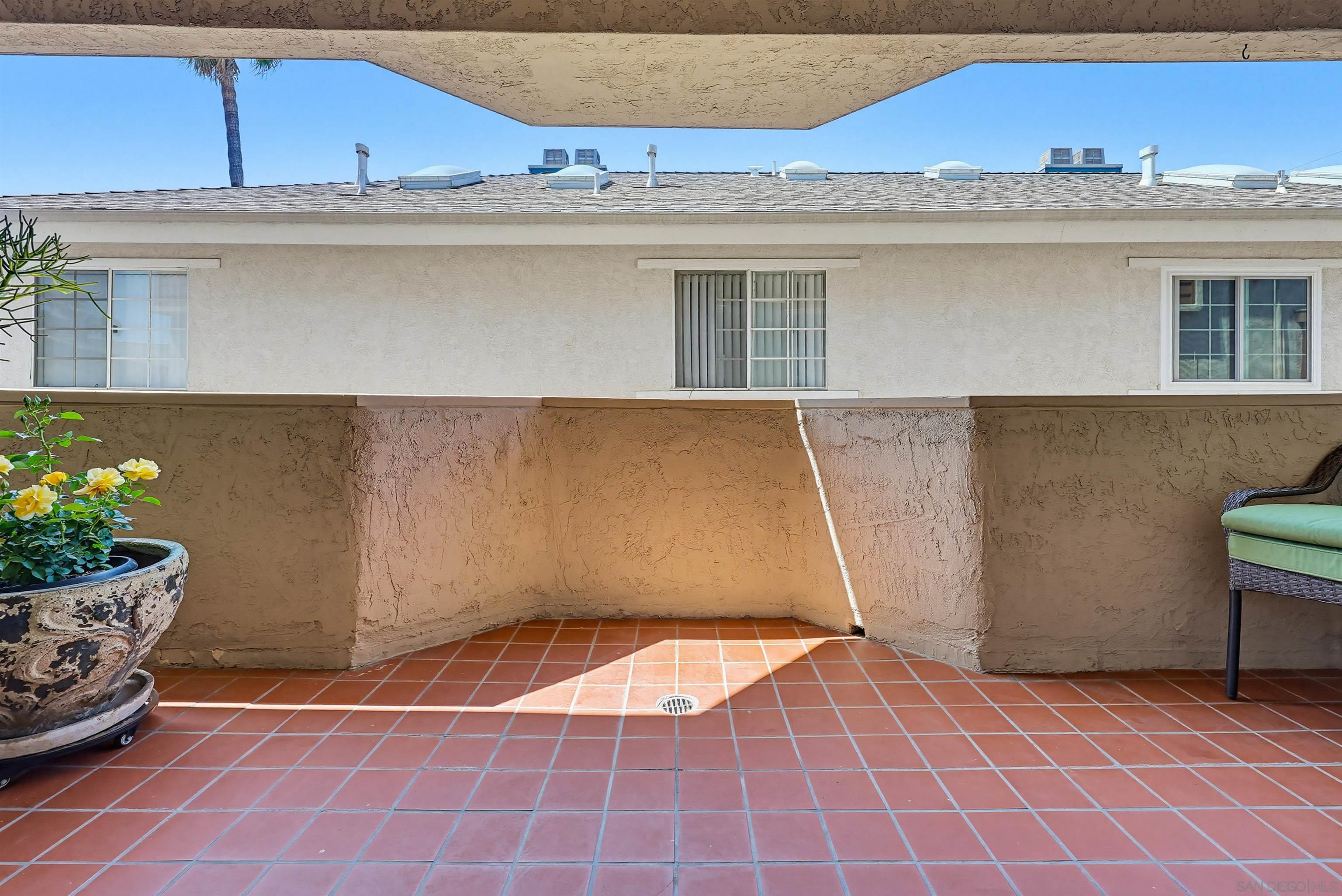 Detail Gallery Image 16 of 40 For 180  Date Ave, Imperial Beach,  CA 91932 - 2 Beds | 2 Baths