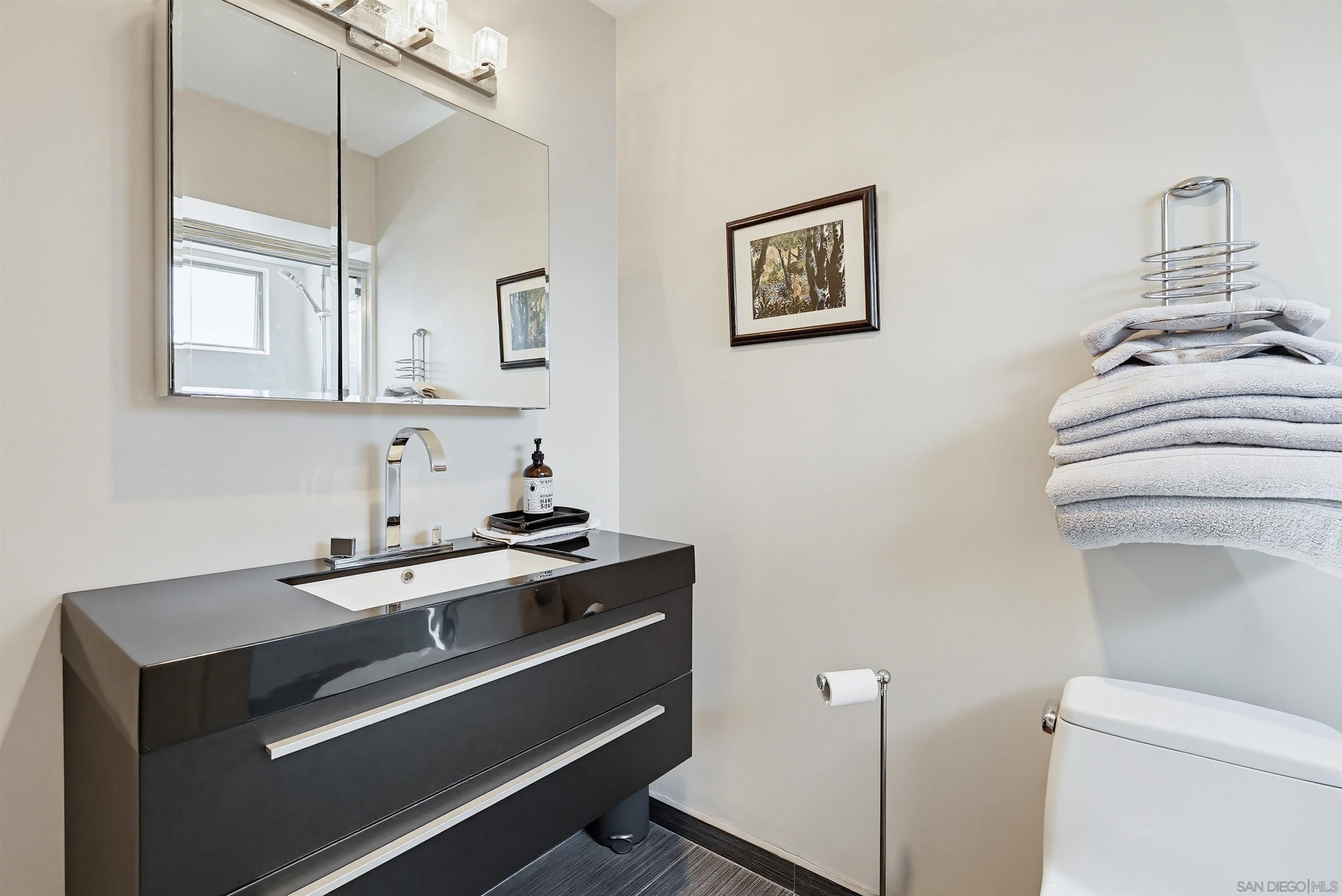 Detail Gallery Image 22 of 40 For 180  Date Ave, Imperial Beach,  CA 91932 - 2 Beds | 2 Baths