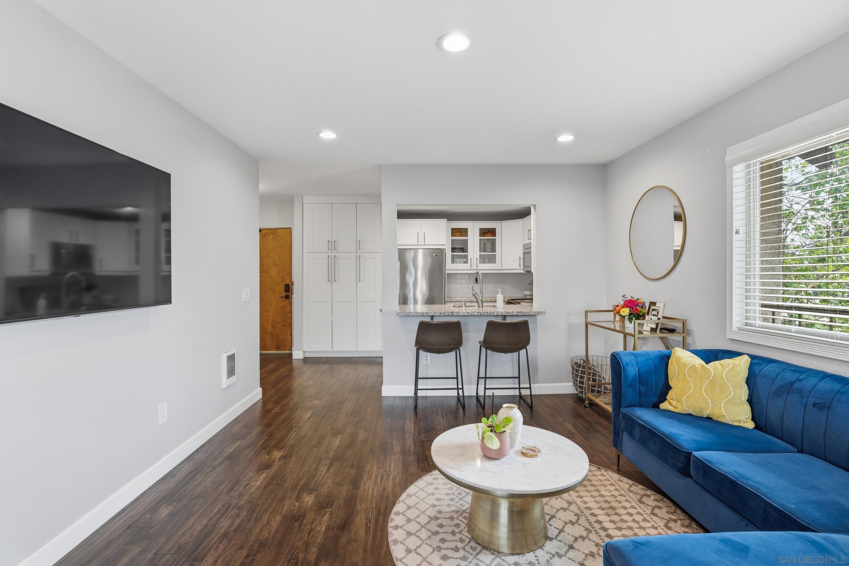 Detail Gallery Image 8 of 30 For 2960  Broadway  #7,  San Diego,  CA 92102 - 1 Beds | 1 Baths