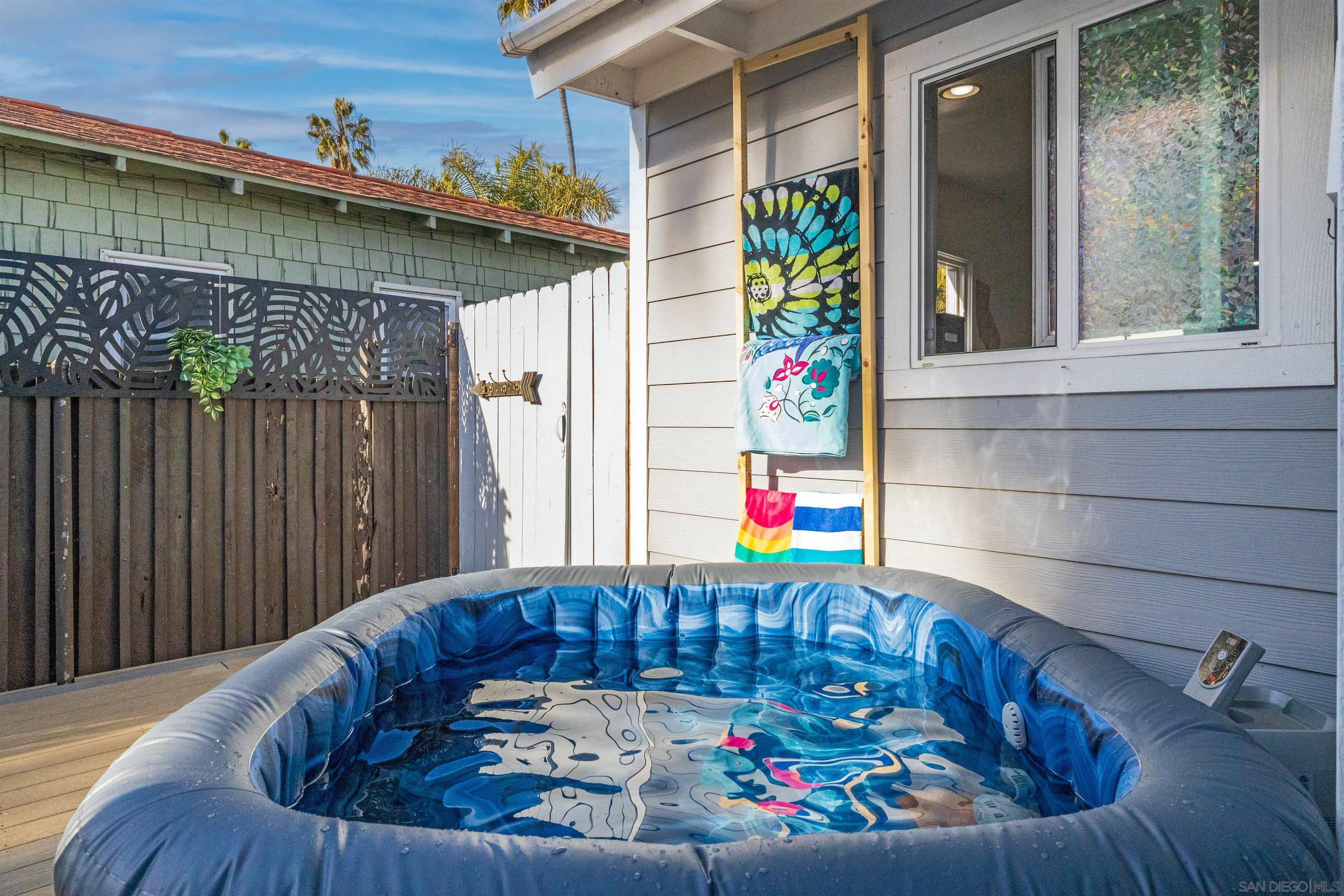 Detail Gallery Image 3 of 57 For 4825 W Point Loma, San Diego,  CA 92107 - – Beds | – Baths