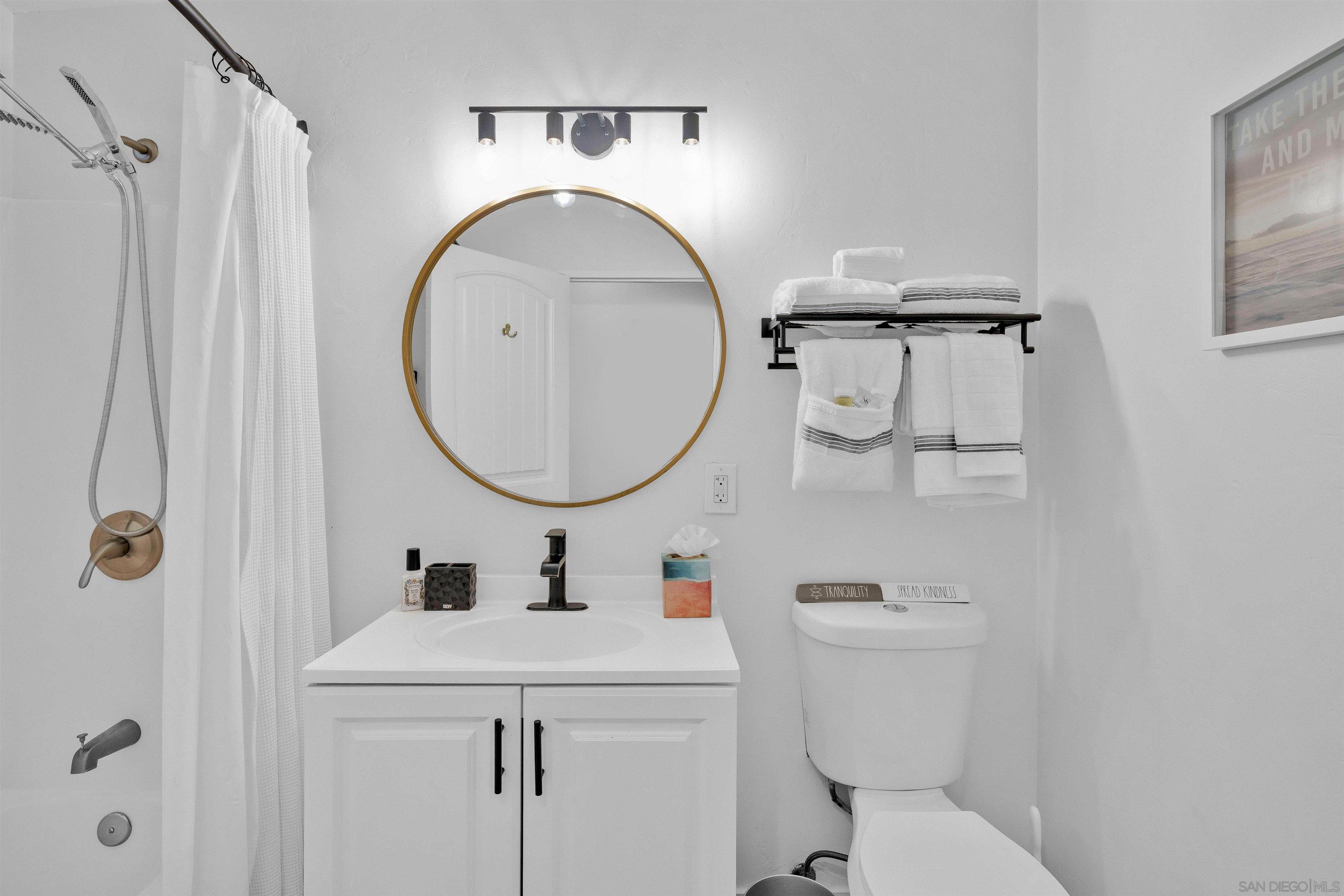 Detail Gallery Image 23 of 57 For 4825 W Point Loma, San Diego,  CA 92107 - – Beds | – Baths