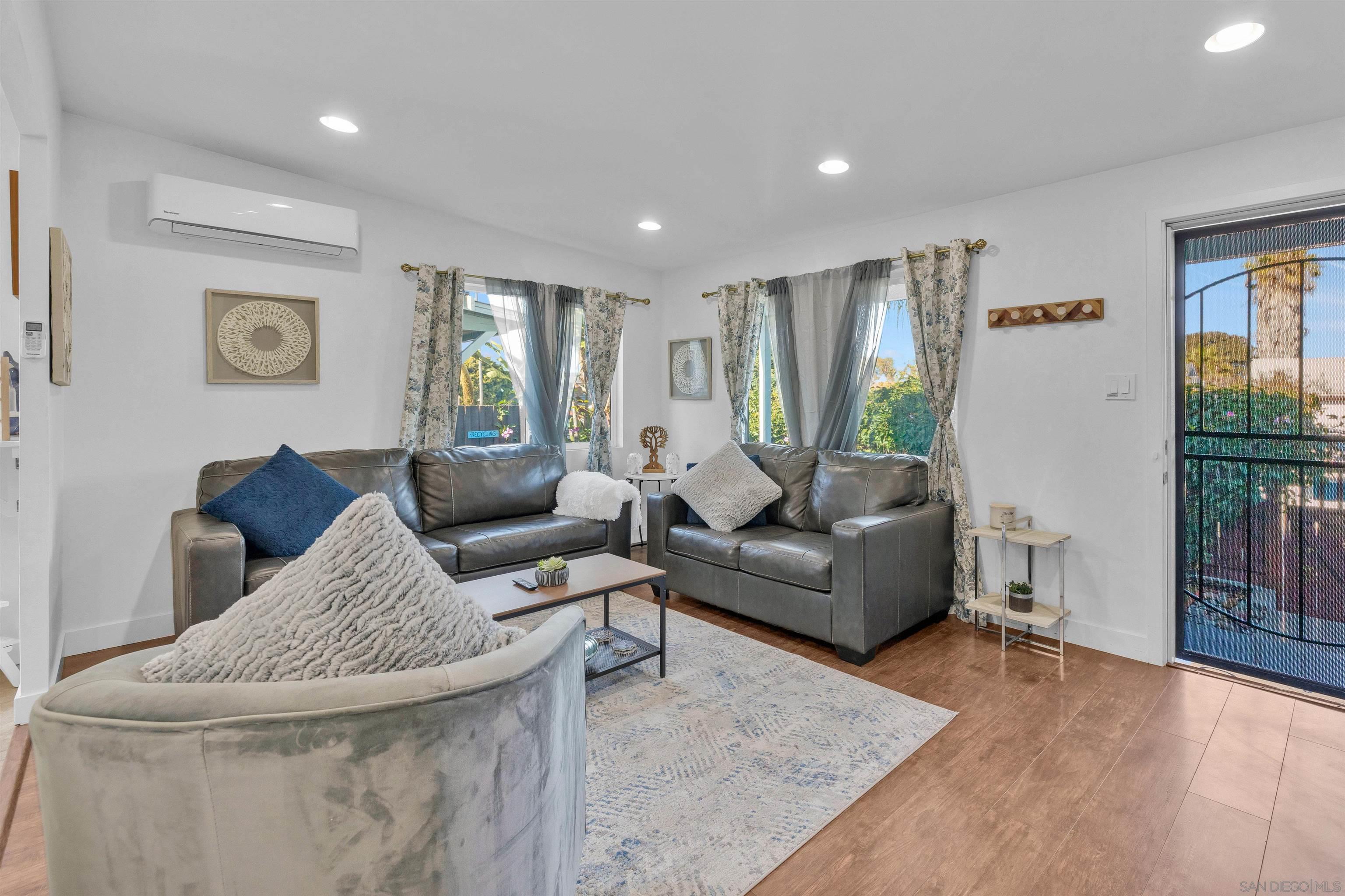 Detail Gallery Image 24 of 57 For 4825 W Point Loma, San Diego,  CA 92107 - – Beds | – Baths