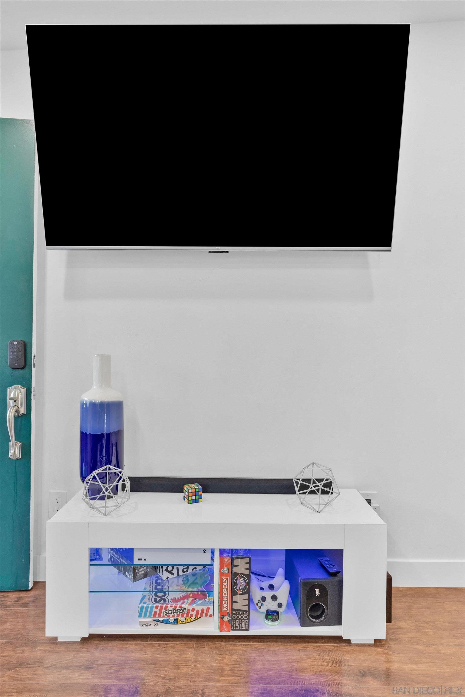 Detail Gallery Image 29 of 57 For 4825 W Point Loma, San Diego,  CA 92107 - – Beds | – Baths