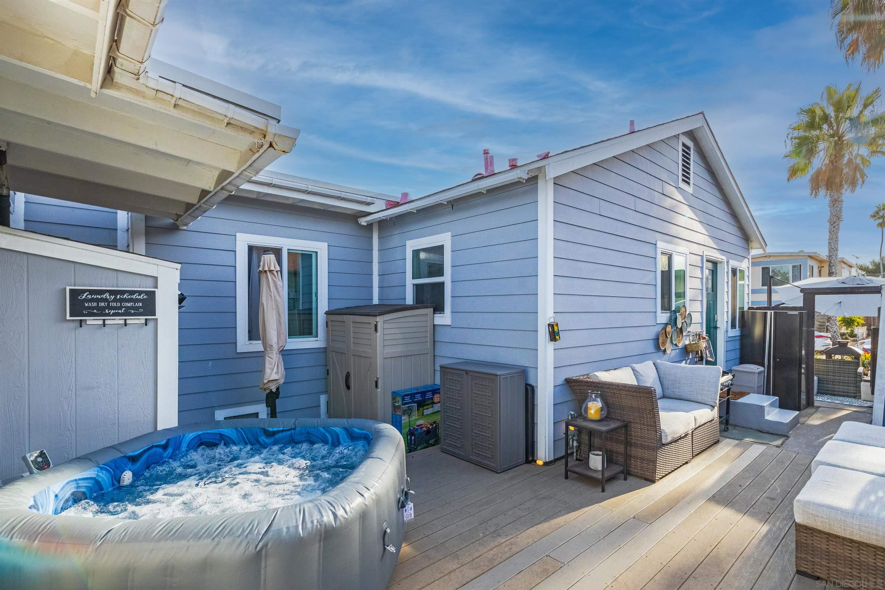 Detail Gallery Image 4 of 57 For 4825 W Point Loma, San Diego,  CA 92107 - – Beds | – Baths