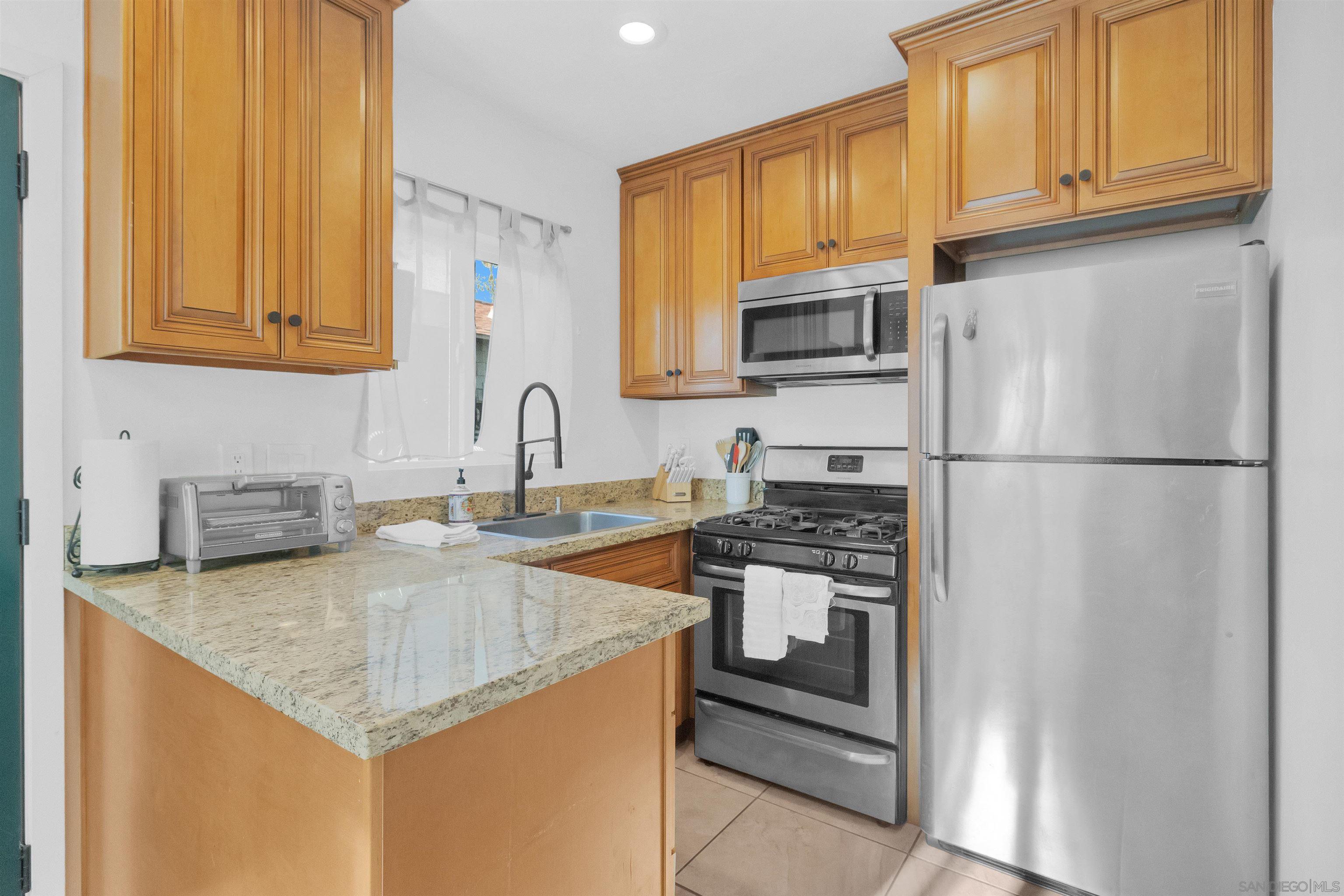 Detail Gallery Image 46 of 57 For 4825 W Point Loma, San Diego,  CA 92107 - – Beds | – Baths