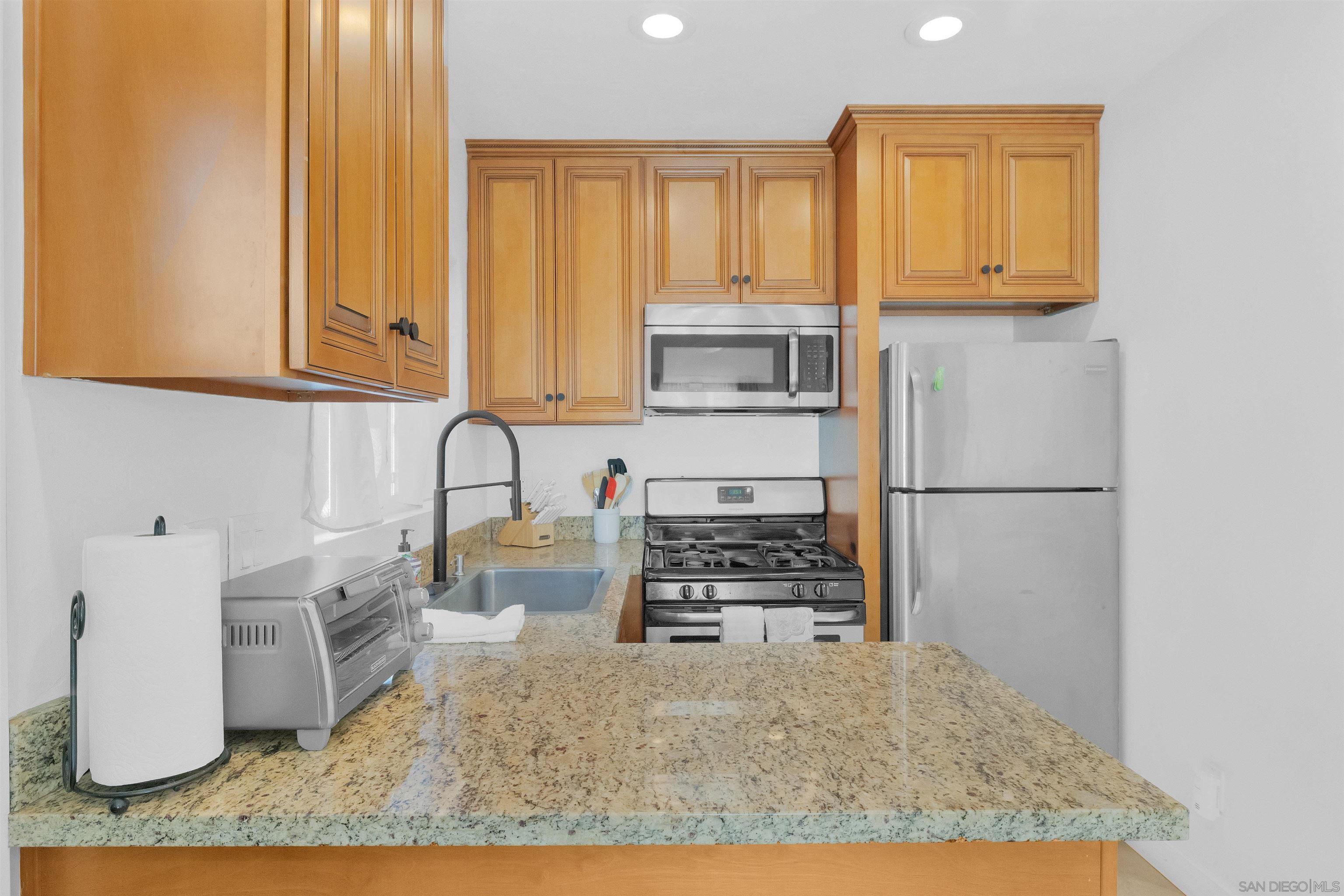 Detail Gallery Image 47 of 57 For 4825 W Point Loma, San Diego,  CA 92107 - – Beds | – Baths