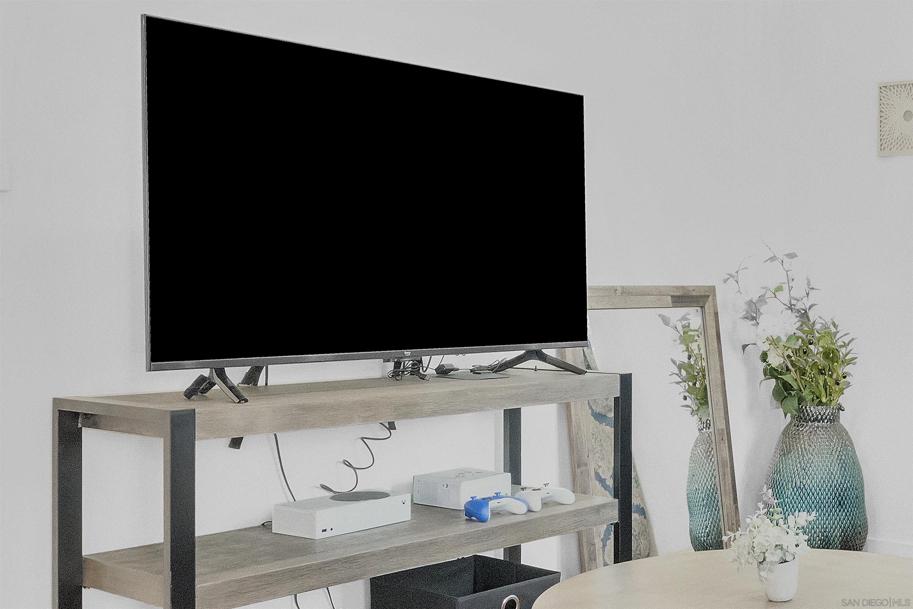 Detail Gallery Image 50 of 57 For 4825 W Point Loma, San Diego,  CA 92107 - – Beds | – Baths