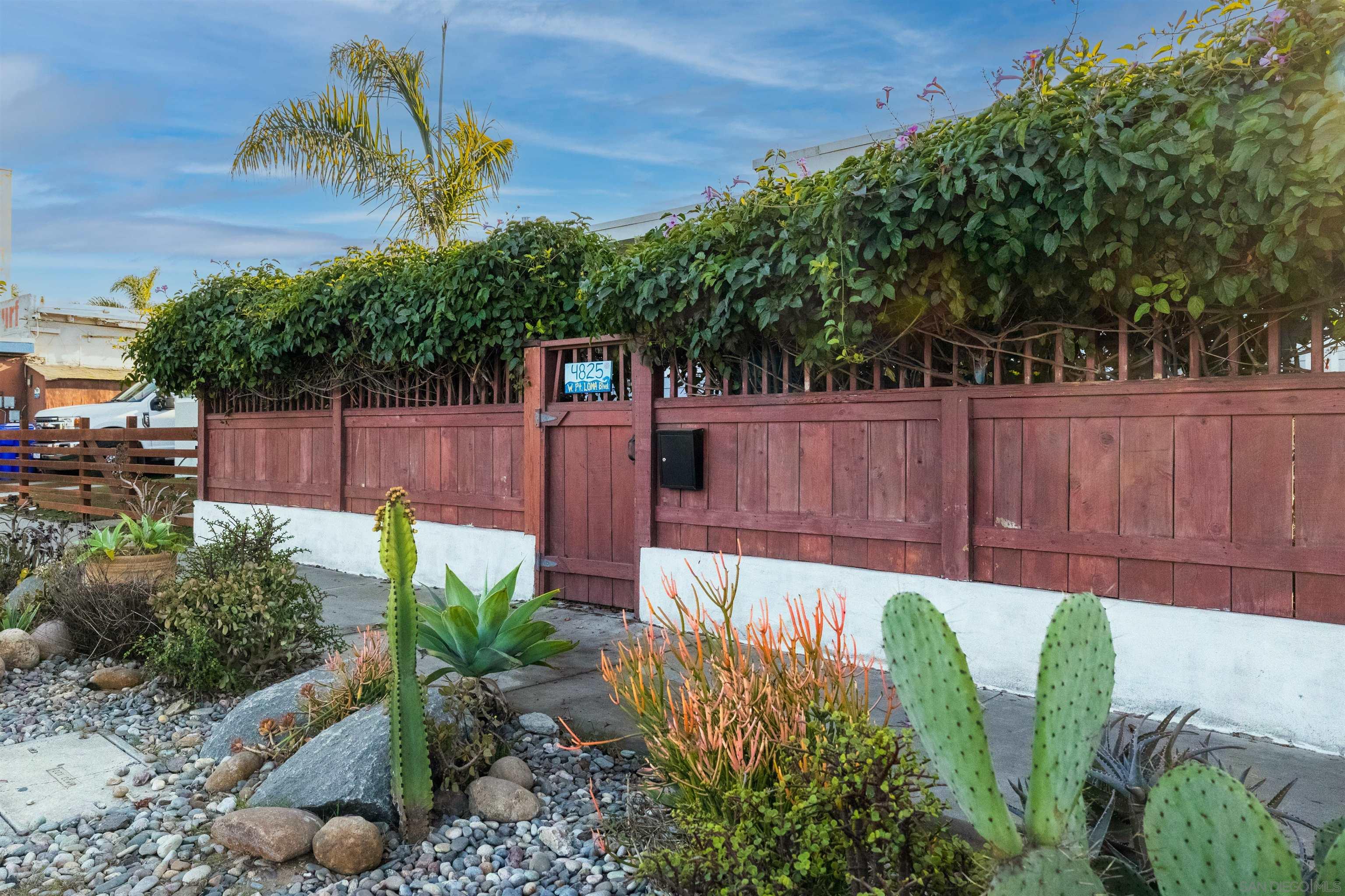 Detail Gallery Image 6 of 57 For 4825 W Point Loma, San Diego,  CA 92107 - – Beds | – Baths