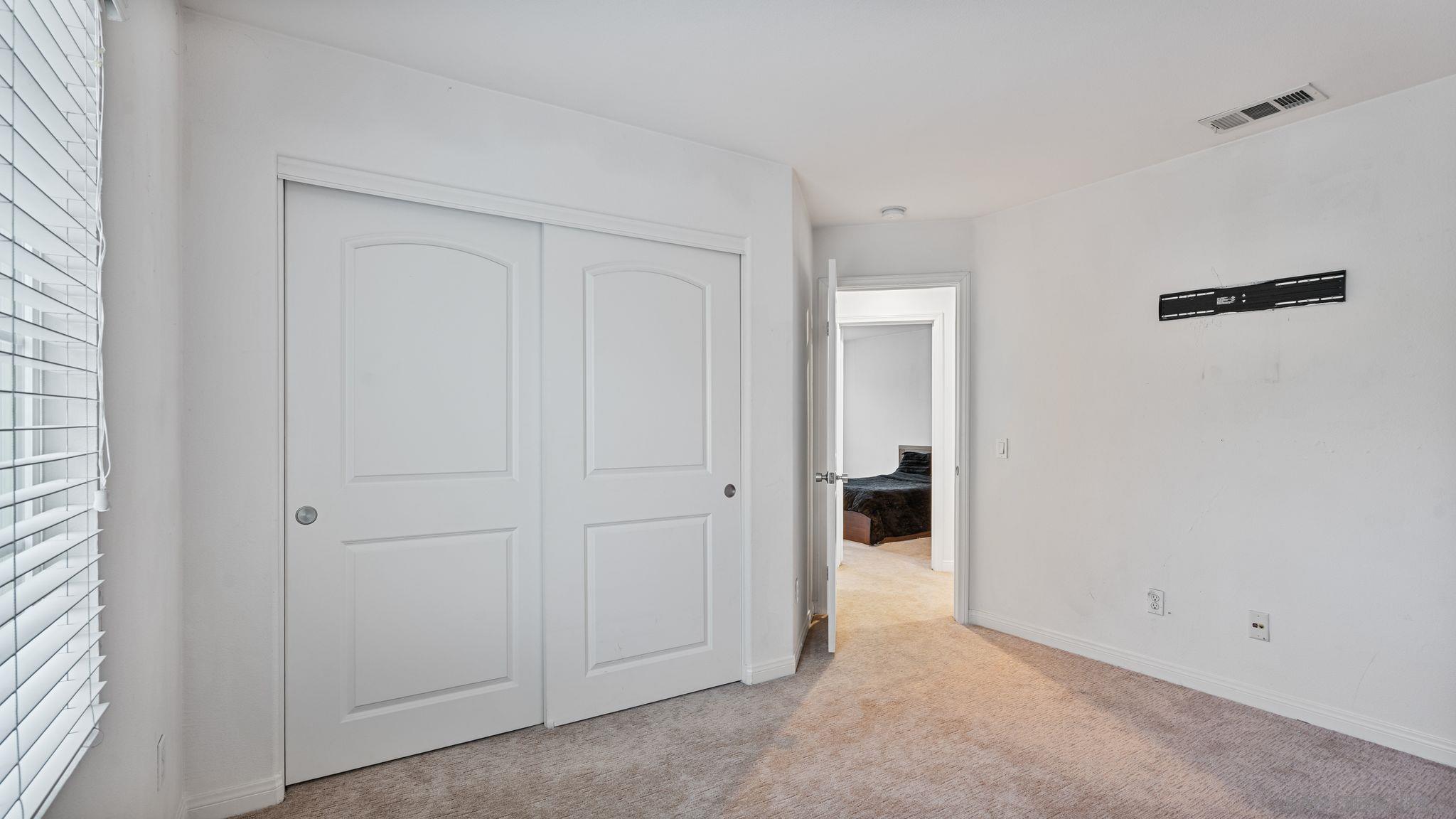 Detail Gallery Image 14 of 22 For 1613  Jones St, Chula Vista,  CA 91913 - 4 Beds | 2/1 Baths