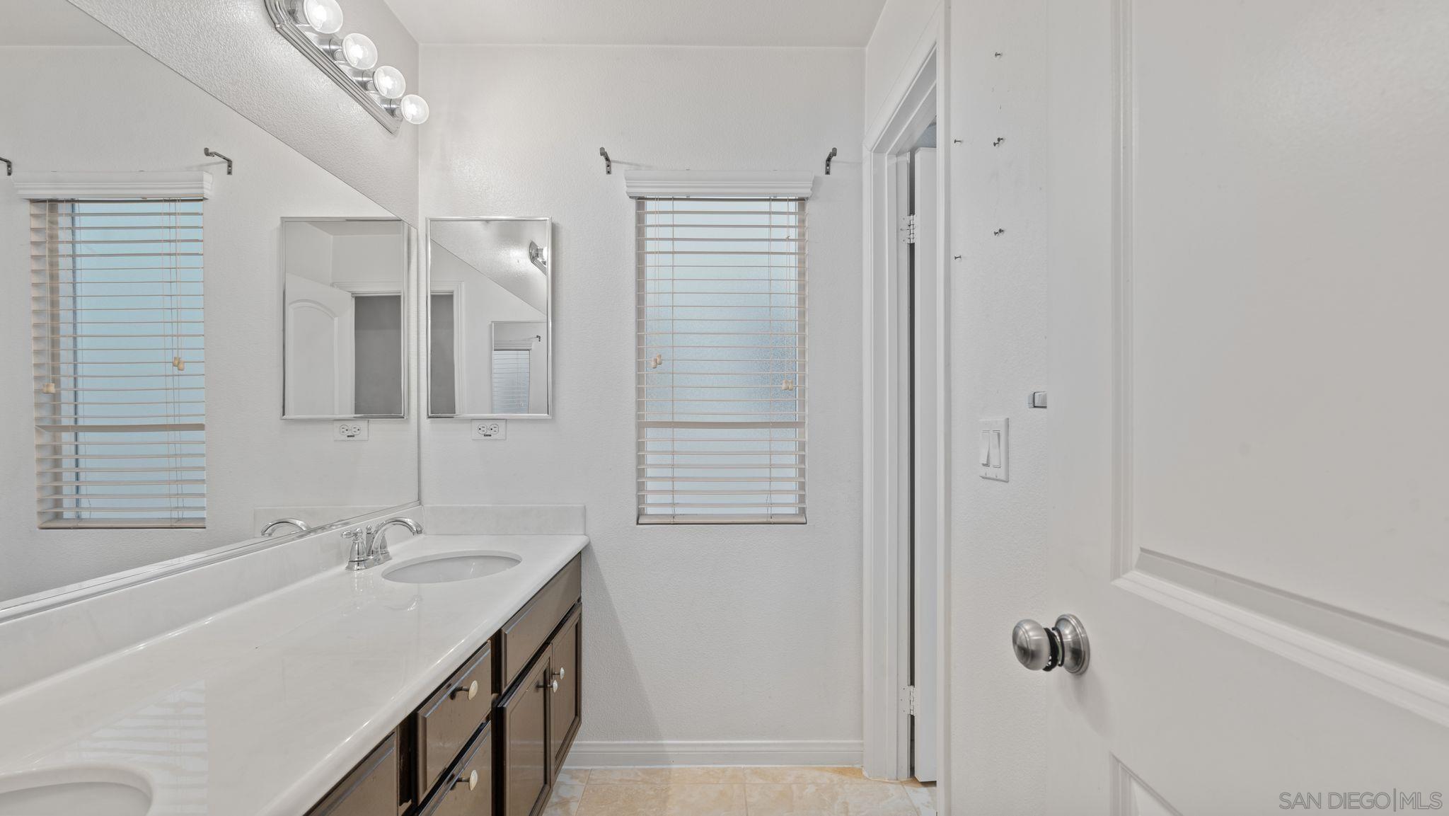 Detail Gallery Image 16 of 22 For 1613  Jones St, Chula Vista,  CA 91913 - 4 Beds | 2/1 Baths
