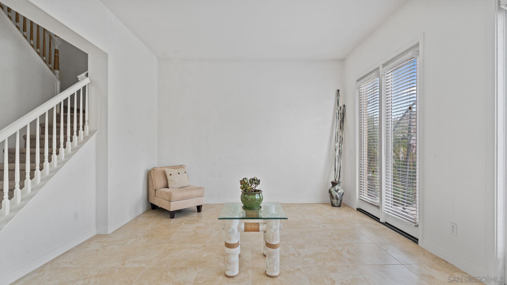 Detail Gallery Image 4 of 22 For 1613  Jones St, Chula Vista,  CA 91913 - 4 Beds | 2/1 Baths