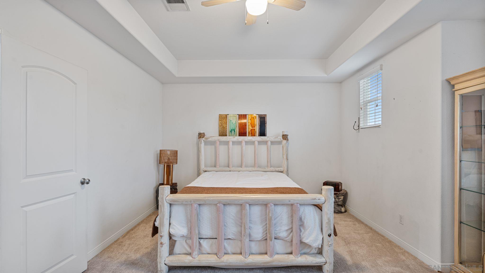 Detail Gallery Image 10 of 22 For 1613  Jones St, Chula Vista,  CA 91913 - 4 Beds | 2/1 Baths