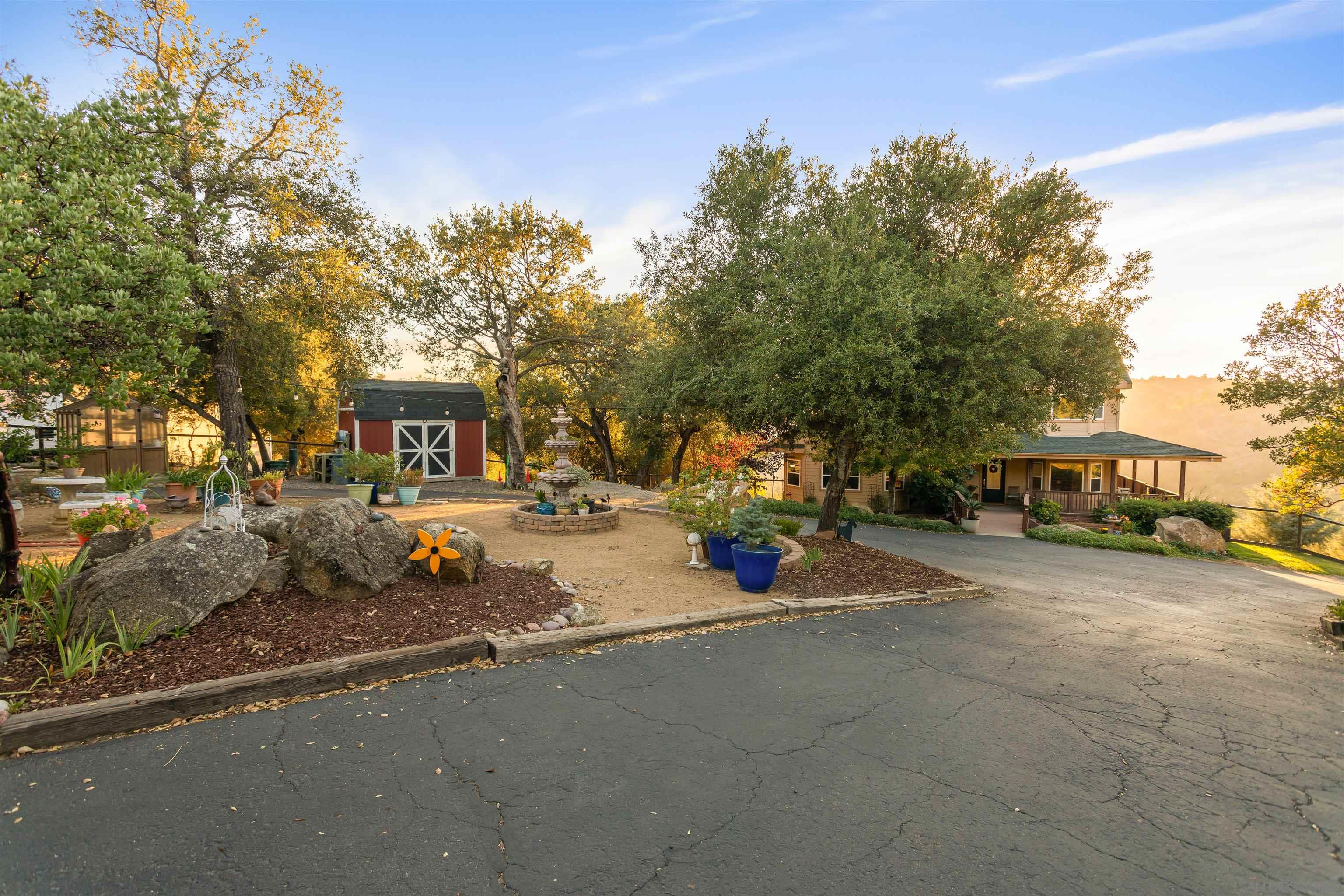 Detail Gallery Image 15 of 67 For 1210  Lakedale Rd., Julian,  CA 92036 - 5 Beds | 3/1 Baths