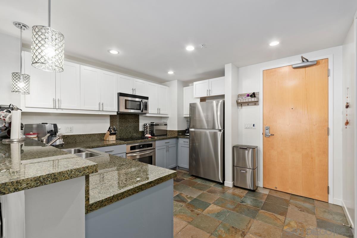 Detail Gallery Image 16 of 34 For 1150  J Street  #218,  San Diego,  CA 92101 - 2 Beds | 1 Baths