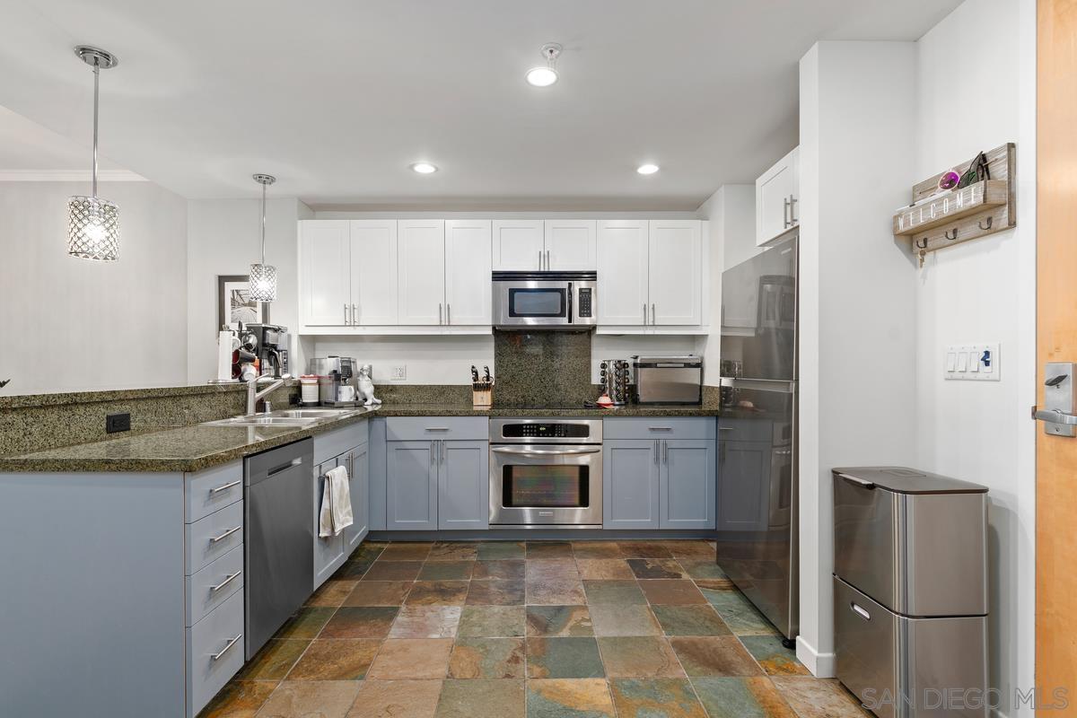 Detail Gallery Image 17 of 34 For 1150  J Street  #218,  San Diego,  CA 92101 - 2 Beds | 1 Baths