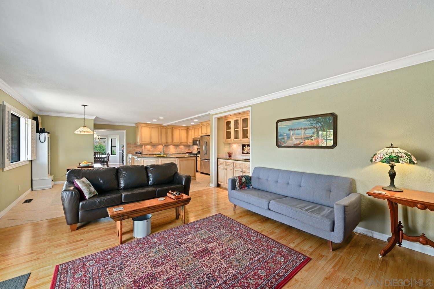 Detail Gallery Image 11 of 57 For 1282  Olive Ave, Fallbrook,  CA 92028 - 4 Beds | 3 Baths