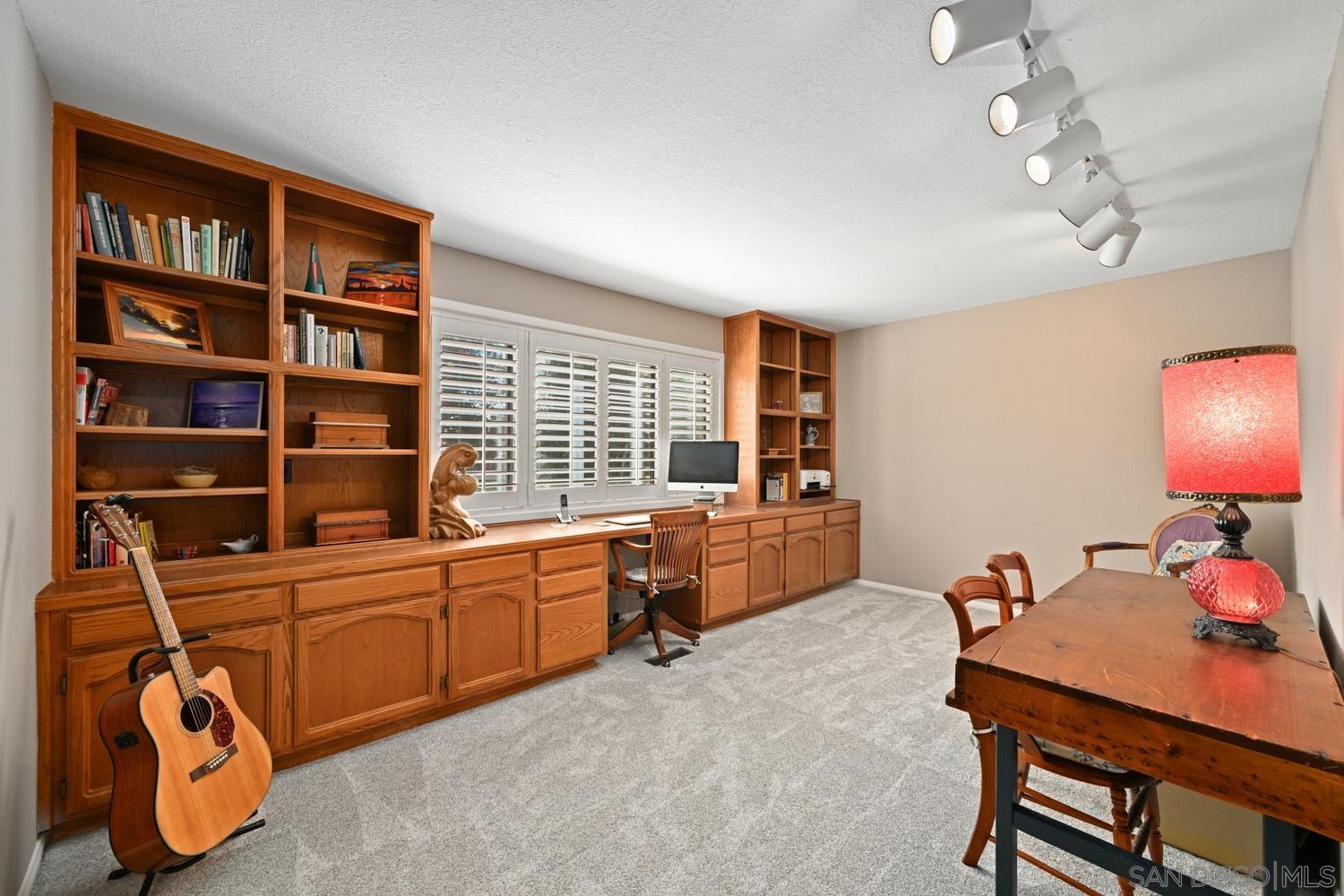 Detail Gallery Image 19 of 57 For 1282  Olive Ave, Fallbrook,  CA 92028 - 4 Beds | 3 Baths