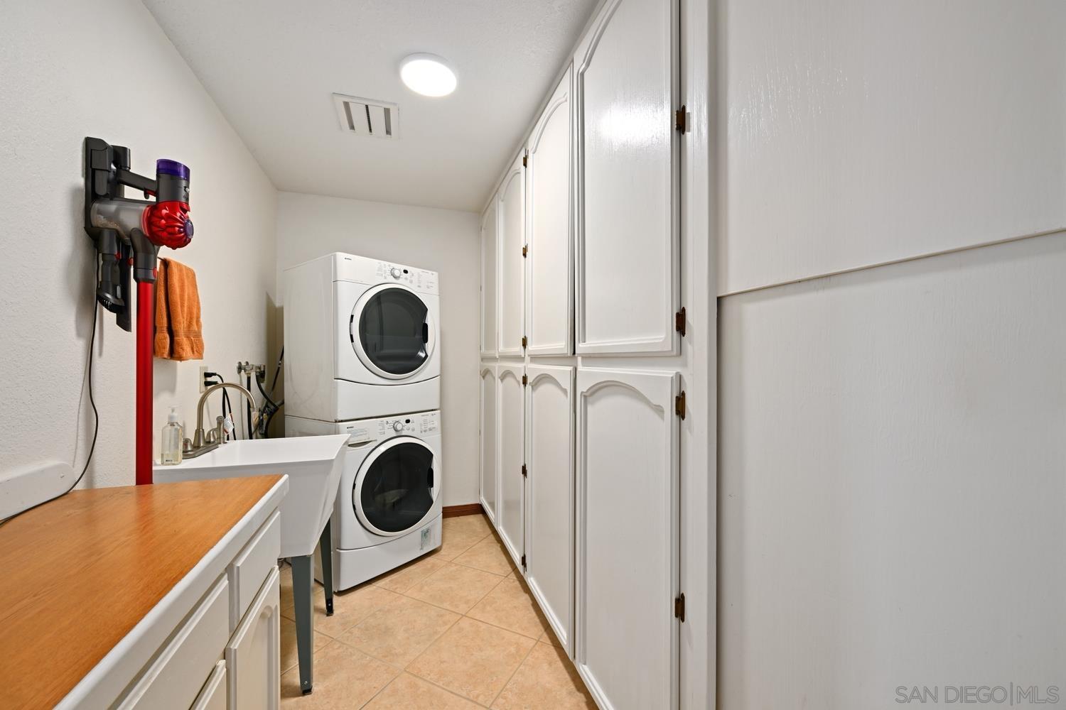 Detail Gallery Image 22 of 57 For 1282  Olive Ave, Fallbrook,  CA 92028 - 4 Beds | 3 Baths