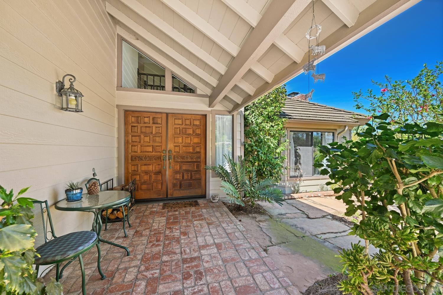 Detail Gallery Image 4 of 57 For 1282  Olive Ave, Fallbrook,  CA 92028 - 4 Beds | 3 Baths