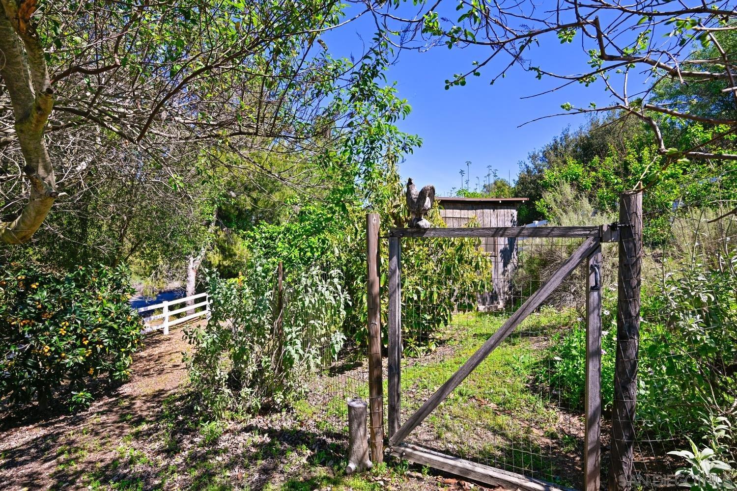 Detail Gallery Image 39 of 57 For 1282  Olive Ave, Fallbrook,  CA 92028 - 4 Beds | 3 Baths