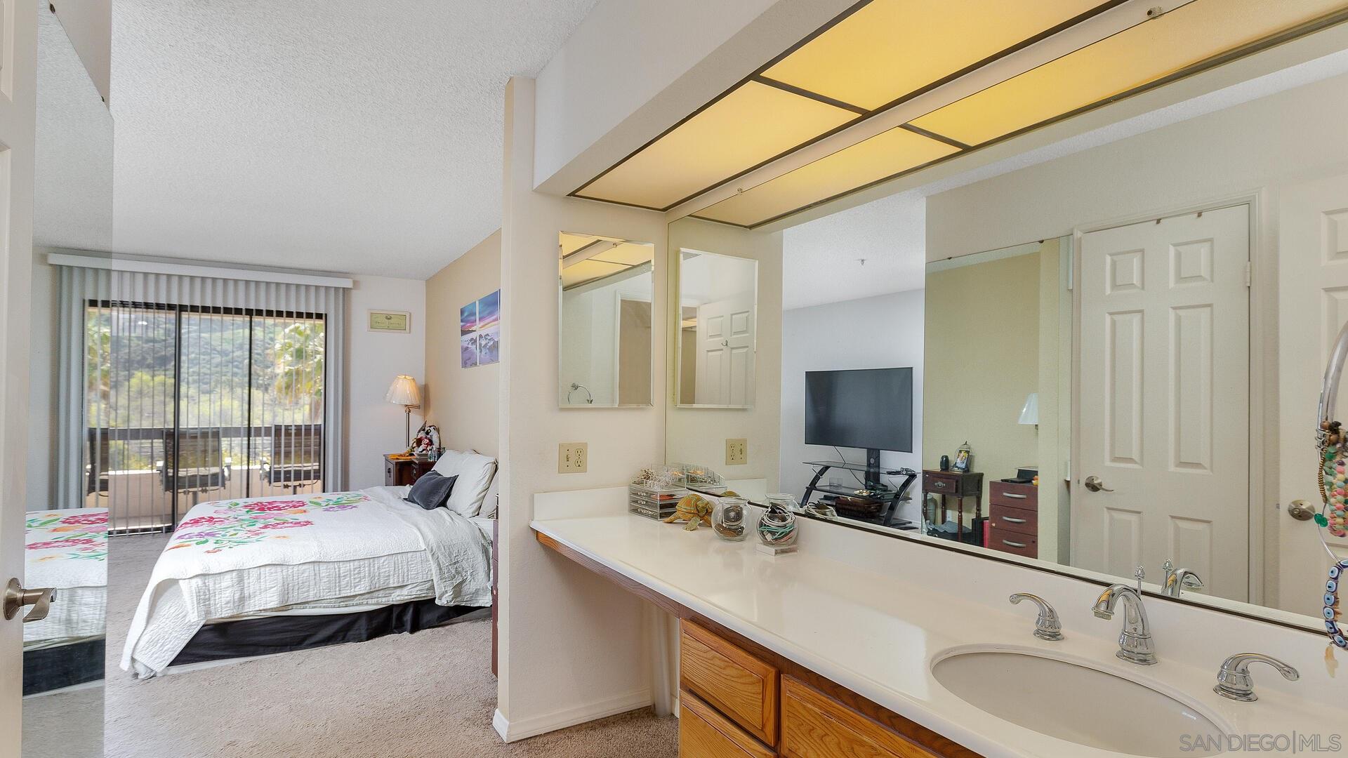 Detail Gallery Image 19 of 37 For 5765  Friars Rd.  176, San Diego,  CA 92110 - 1 Beds | 2 Baths